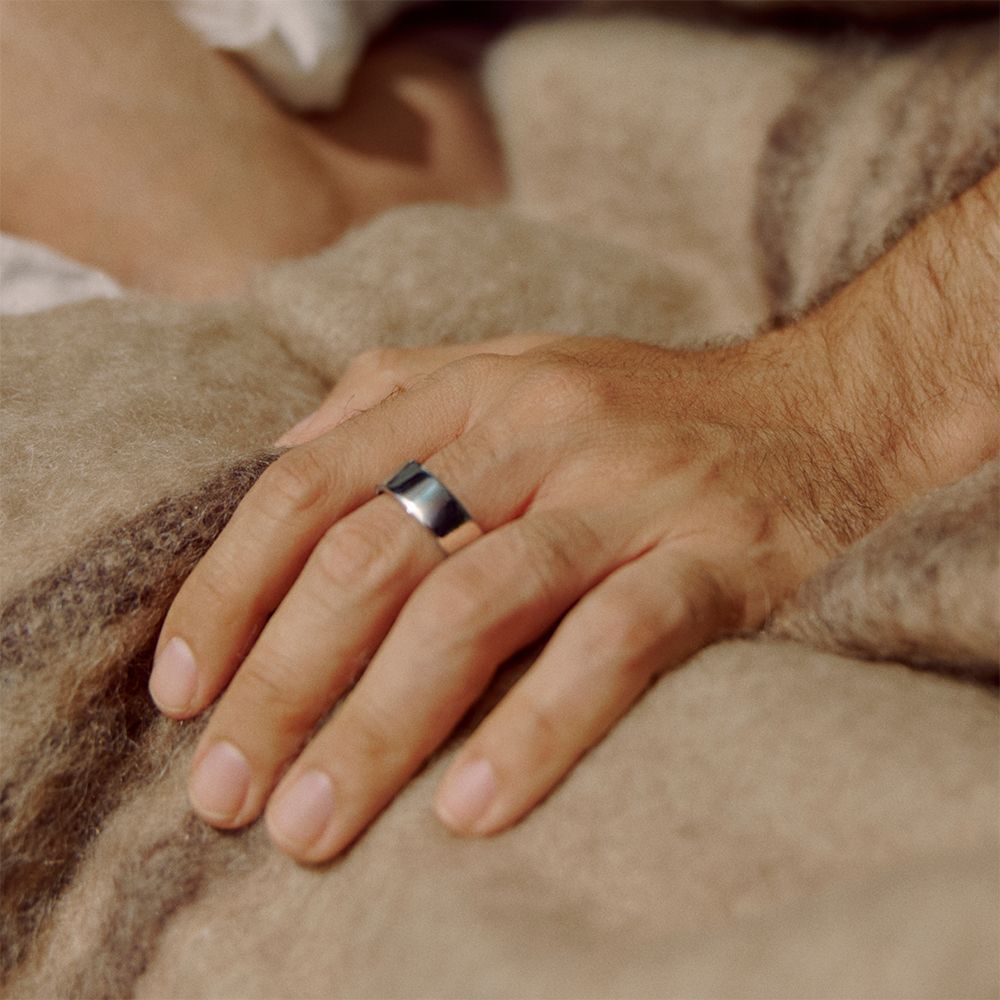 Oura Ring 4 Smart Ring with Activity Tracker (Buy Sizing Kit First, Size 8, Smart Sensing Technology, Silver)_7