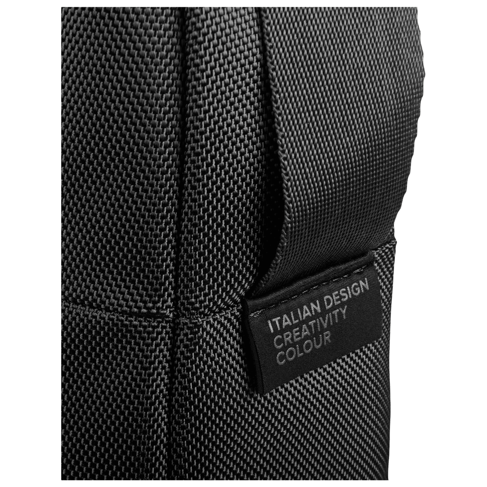 TUCANO Free & Busy PU Leather Laptop Sling Bag for 15.6 Inch Laptop (18 L, Adjustable Shoulder Strap, Black) TUCANO Free & Busy PU Leather Laptop Sling Bag for 15.6 Inch Laptop (18 L, Adjustable Shoulder Strap, Black)_9