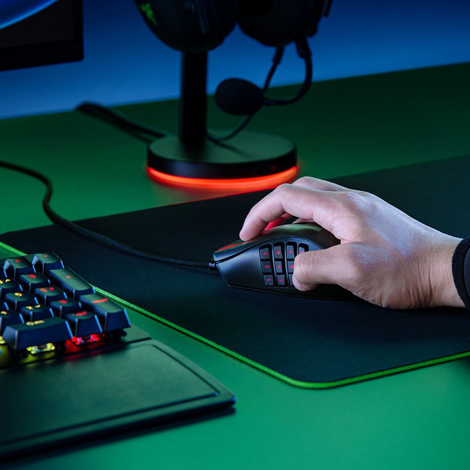 RAZER Naga X Wired Optical Gaming Mouse (18000 DPI, Lightsync RGB, Black)_5