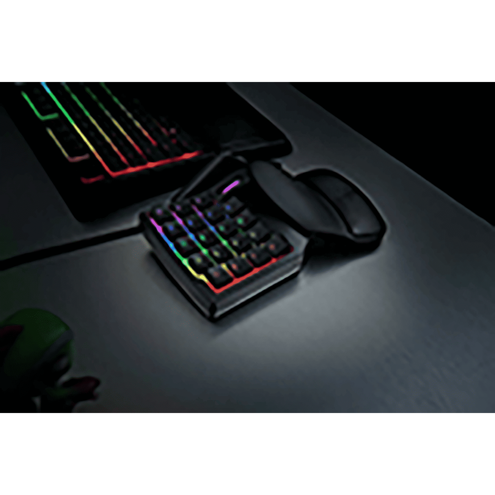 RAZER Tartarus V2 Wired Gaming Keyboard with Backlit Keys (Mecha Membrane, Black) RAZER Tartarus V2 Wired Gaming Keyboard with Backlit Keys (Mecha Membrane, Black)_7