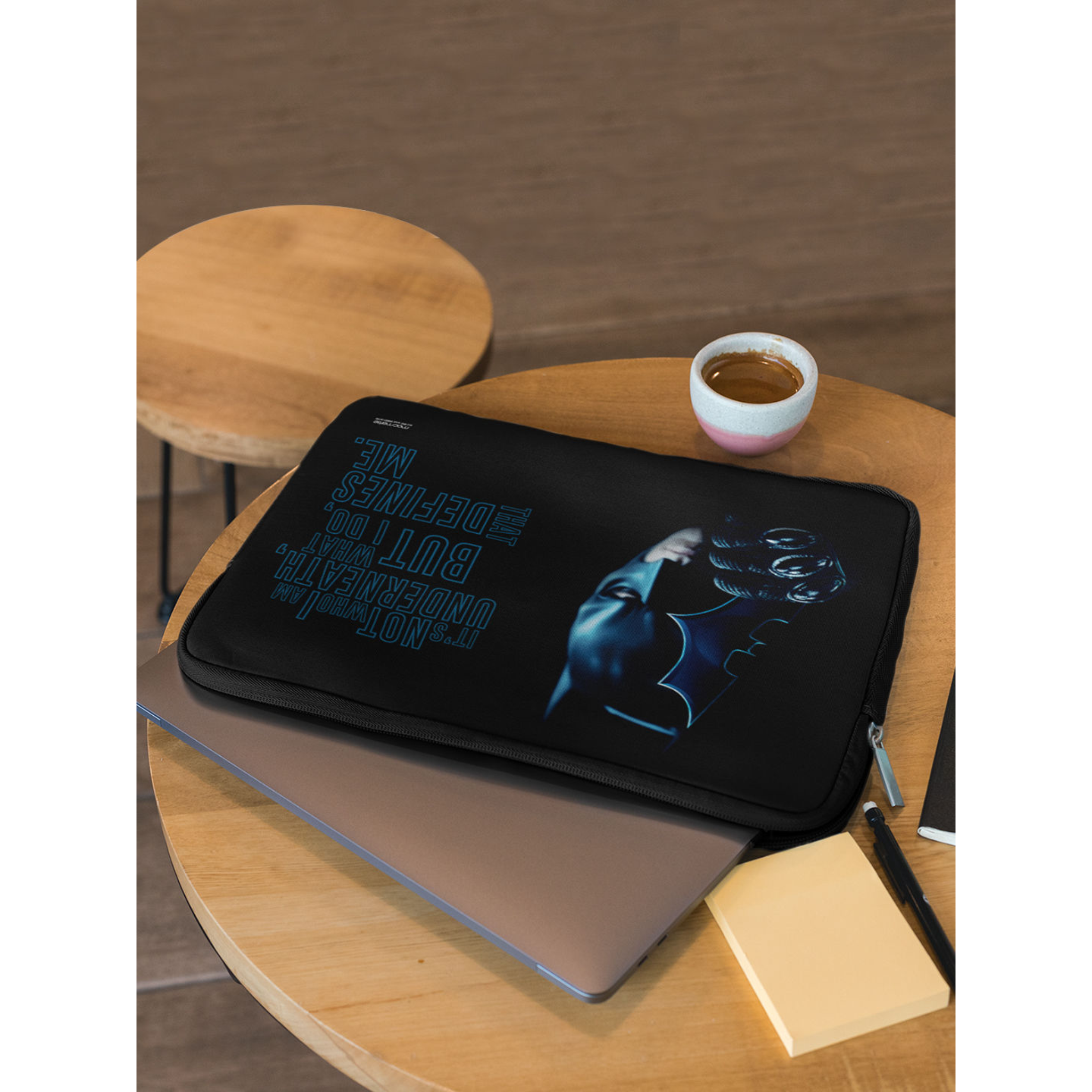 macmerise Being Batman Neoprene Laptop Sleeve for 15 Inch Laptop (Water Resistant, Multi Color) macmerise Being Batman Neoprene Laptop Sleeve for 15 Inch Laptop (Water Resistant, Multi Color)_5