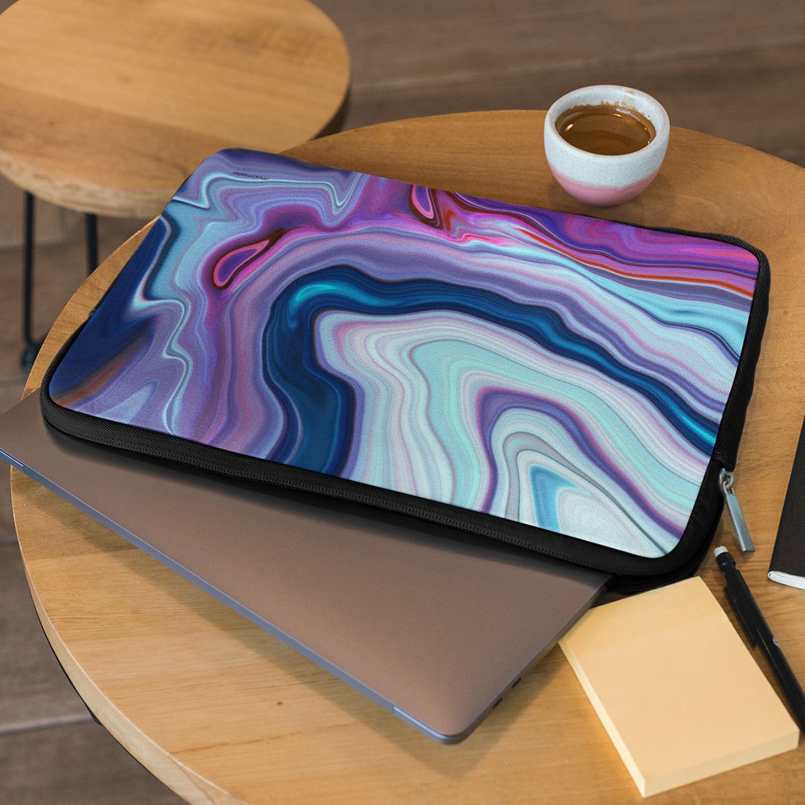 macmerise Liquid Neoprene Laptop Sleeve for 13 Inch Laptop (Water Resistant, Funk Purple) macmerise Liquid Neoprene Laptop Sleeve for 13 Inch Laptop (Water Resistant, Funk Purple)_6