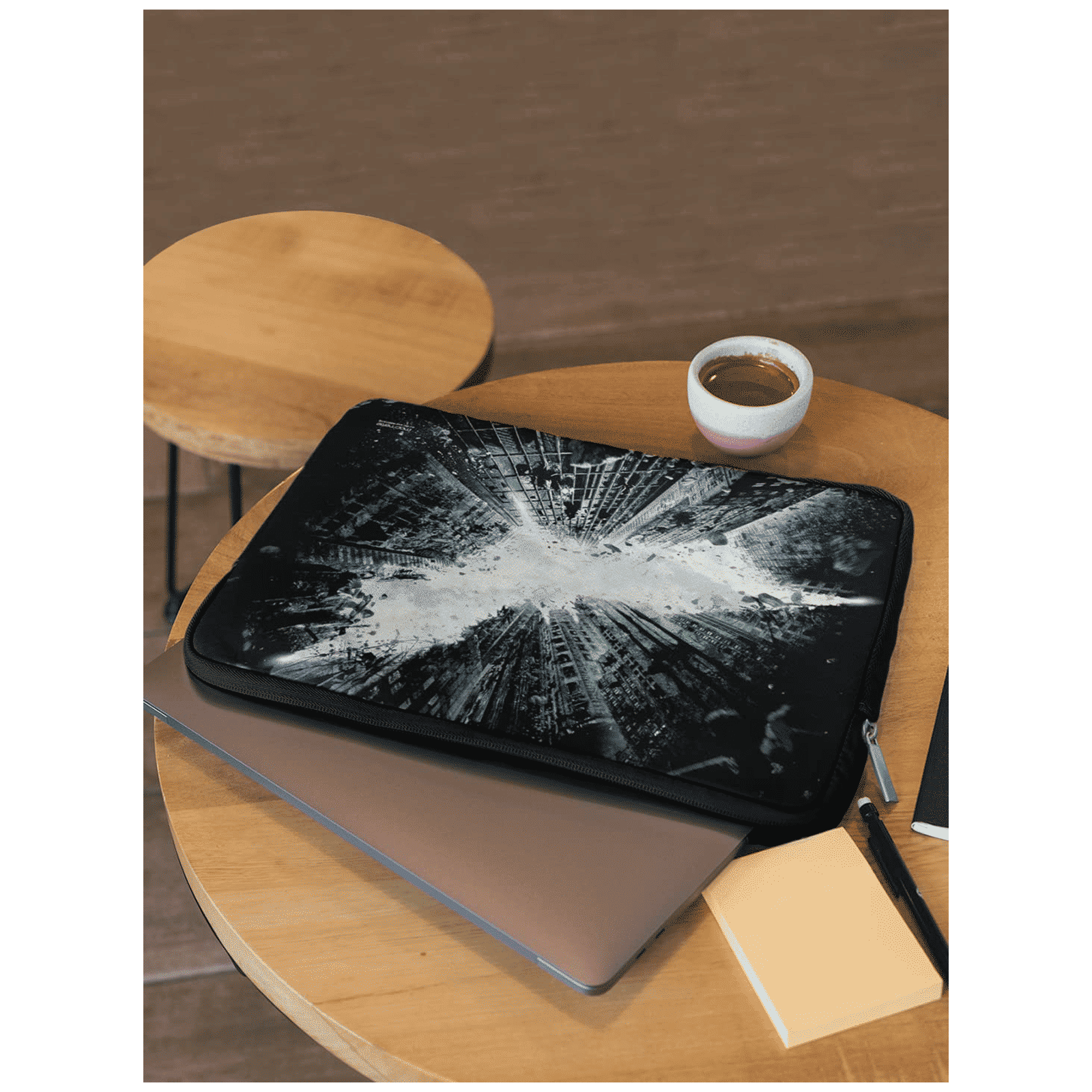 macmerise God of Gotham Neoprene Laptop Sleeve for 13 Inch Laptop (Water Resistant, Multi Color) macmerise God of Gotham Neoprene Laptop Sleeve for 13 Inch Laptop (Water Resistant, Multi Color)_5