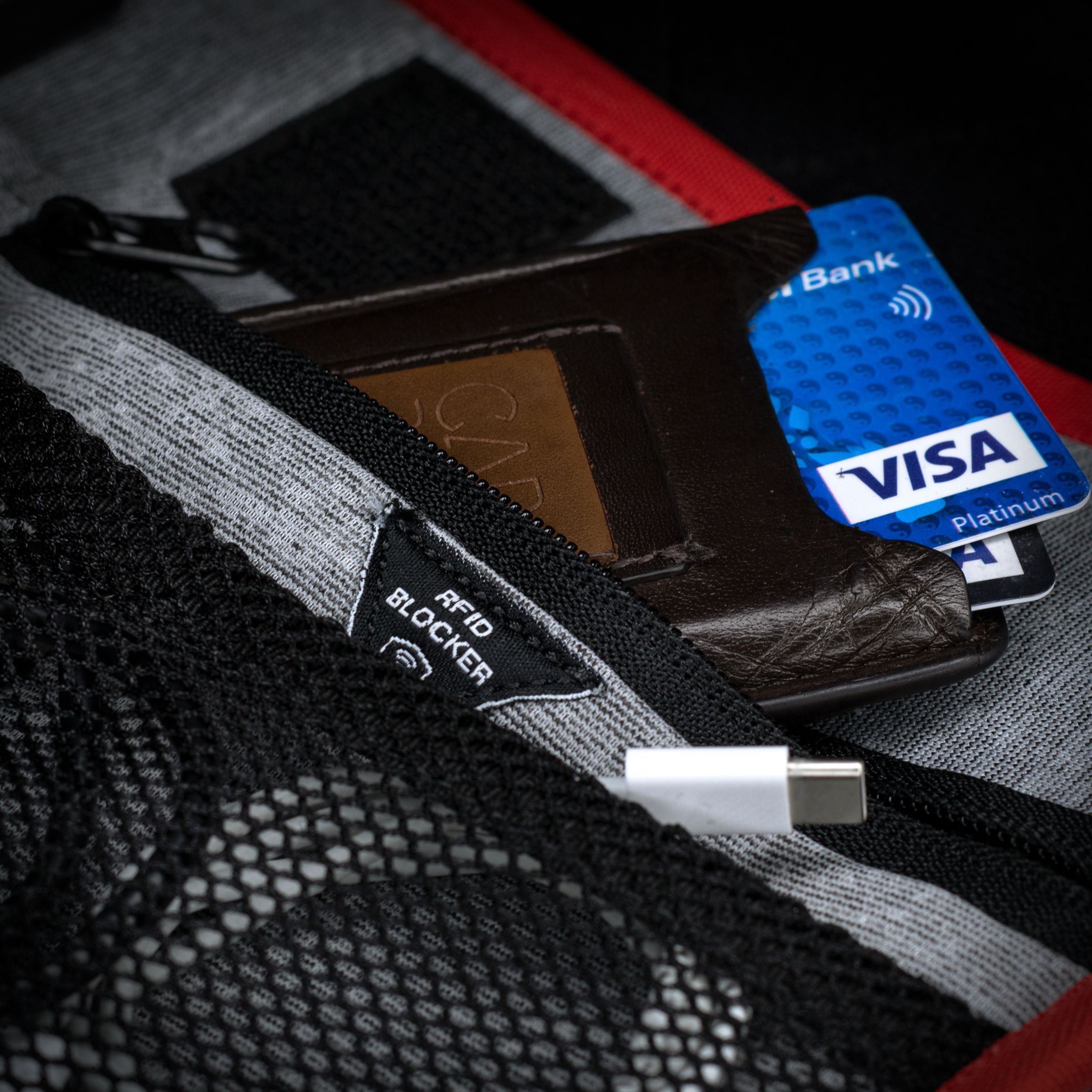 Carbonado Envoy Fabric Laptop Sling Bag for 14 Inch Laptop (10 L, G Hook, Black)_7