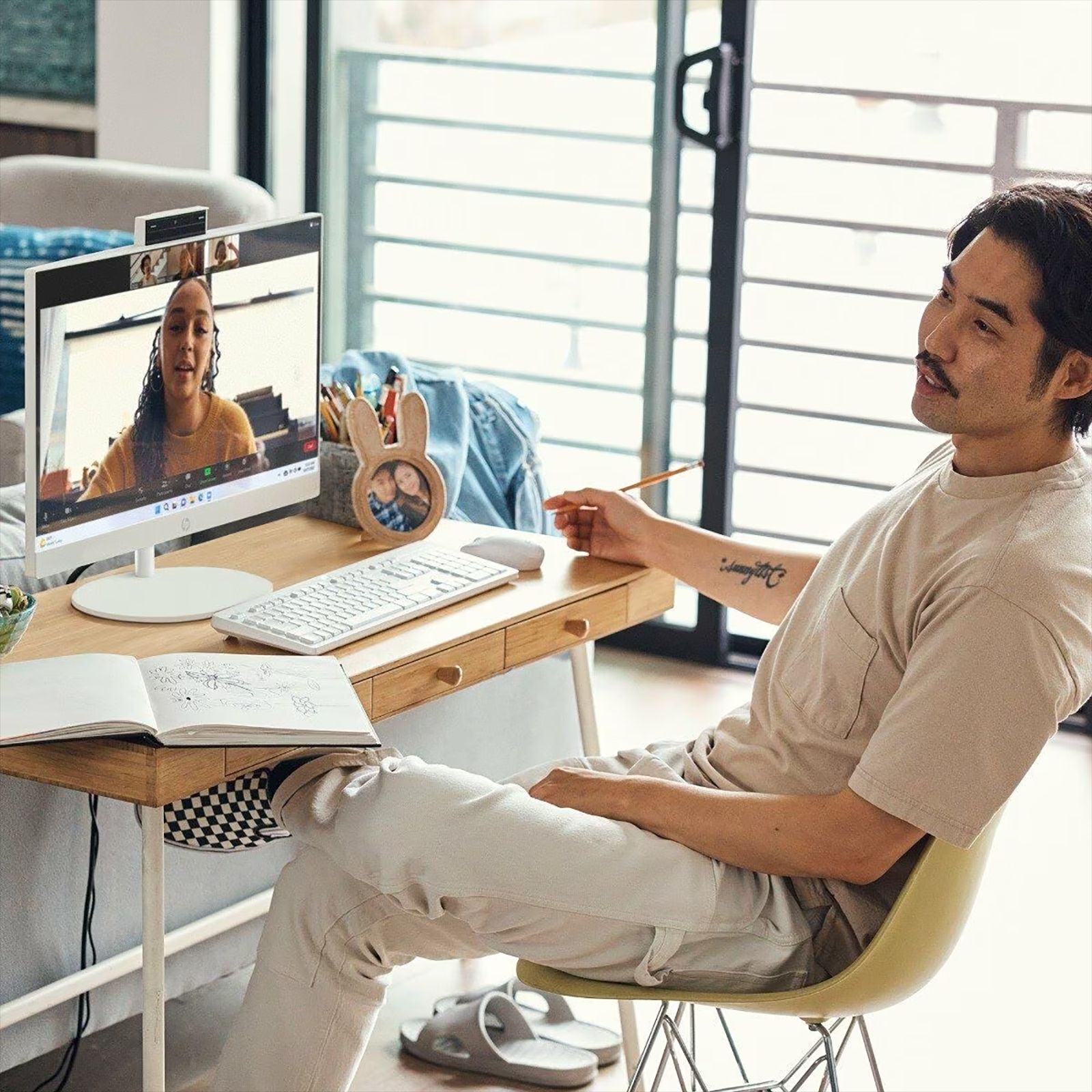 HP Essentials 24-cr0477in 23.8 Inch Full HD IPS Display Intel Core i5 13th Gen Windows 11 Home Desktop (8GB, 512GB SSD, Intel Iris Xe)_8