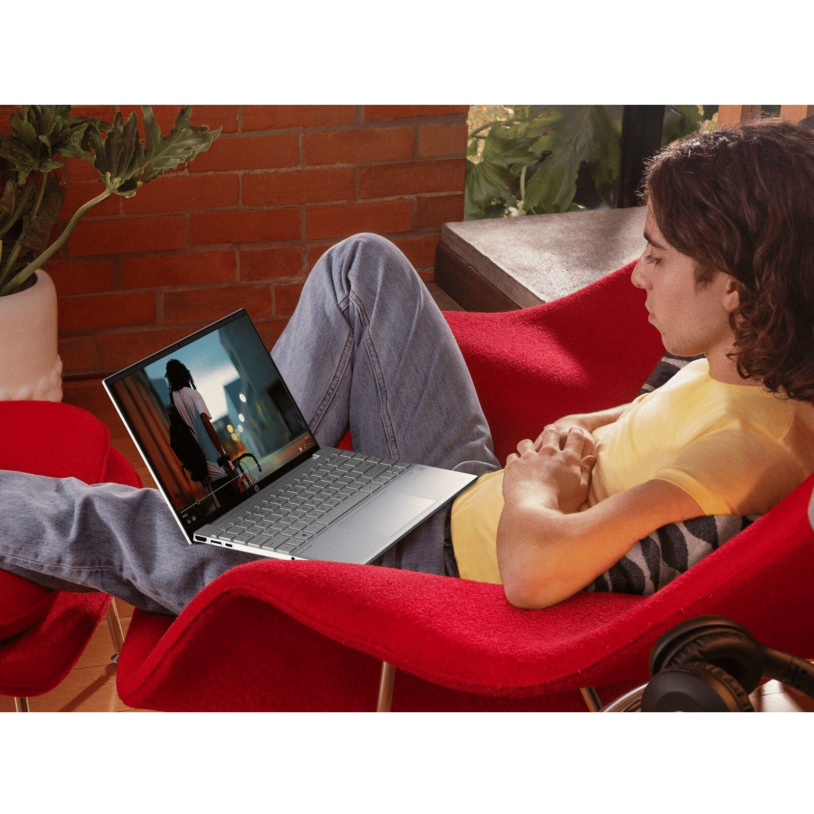 HP Pavilion Aero BE2057AU AMD Ryzen 5 (13.3 inch, 16GB, 512GB, Windows 11 Home, MS Office 2021, AMD Radeon, WUXGA IPS Display, Natural Silver, SM-A346ELVEINS)_11