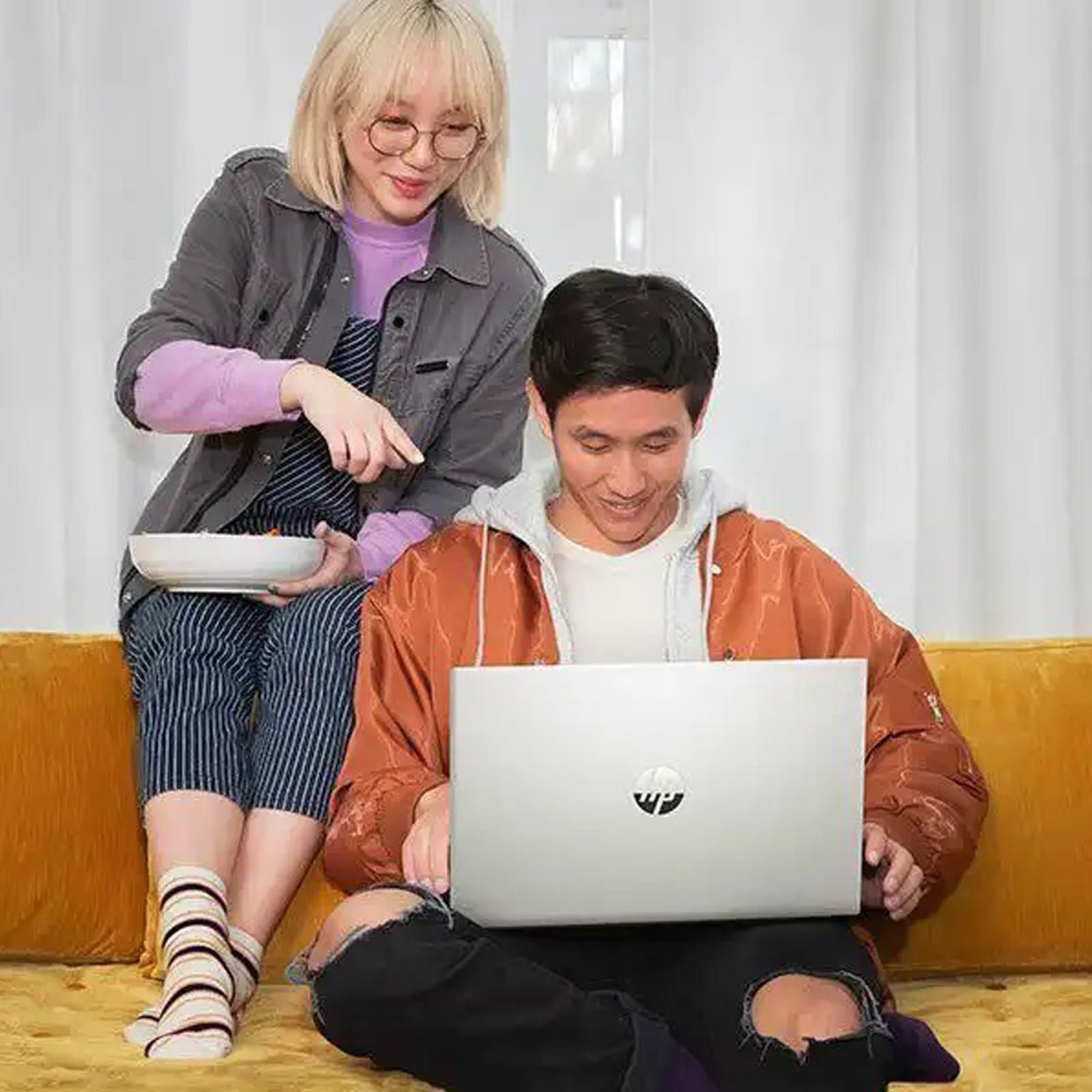 HP Pavilion 15-eh2050AU AMD Ryzen 5 (15 inch, 8GB, 512GB, Windows 11, MS Office 2021, AMD Radeon Graphics, Full HD Display, Natural Silver, 7Z1H8PA)_9