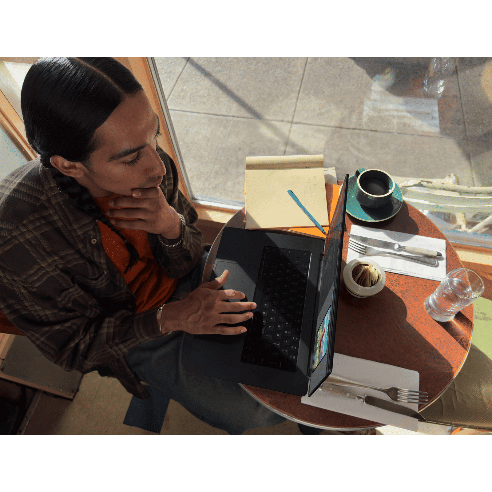 Apple MacBook Pro (16.2 inch, M3 Max, 48GB, 1TB, macOS, Space Black) Apple MacBook Pro (16.2 inch, M3 Max, 48GB, 1TB, macOS, Space Black)_7