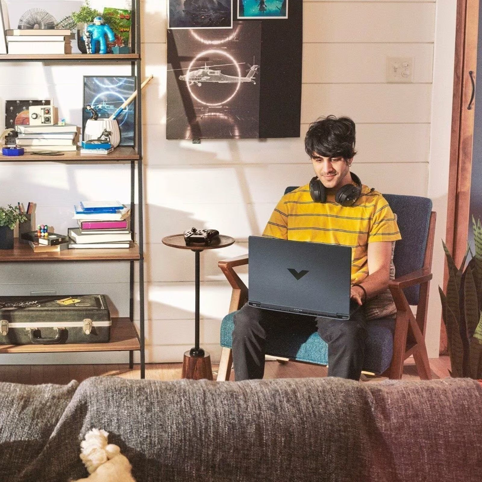 HP Victus 15-fa2192TX Intel Core i5 13th Gen Gaming Laptop (16GB, 512GB SSD, Windows 11 Home, 4GB Graphics, 15.6 inch 144 Hz Full HD IPS Display, NVIDIA GeForce RTX 3050, MS Office Home 2024, Performance Blue, 2.29 KG)_9