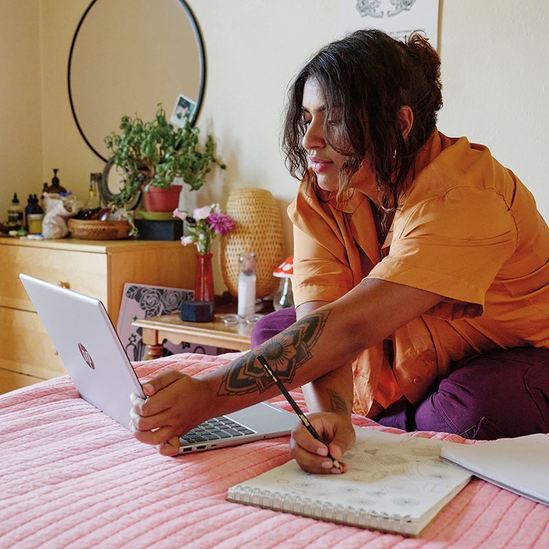 HP 15-fc0533AU AMD Ryzen 7 Thin & Light Laptop (16GB, 512GB SSD, Windows 11 Home, 15.6 inch Full HD Display, Natural Silver, 1.59 KG)_6