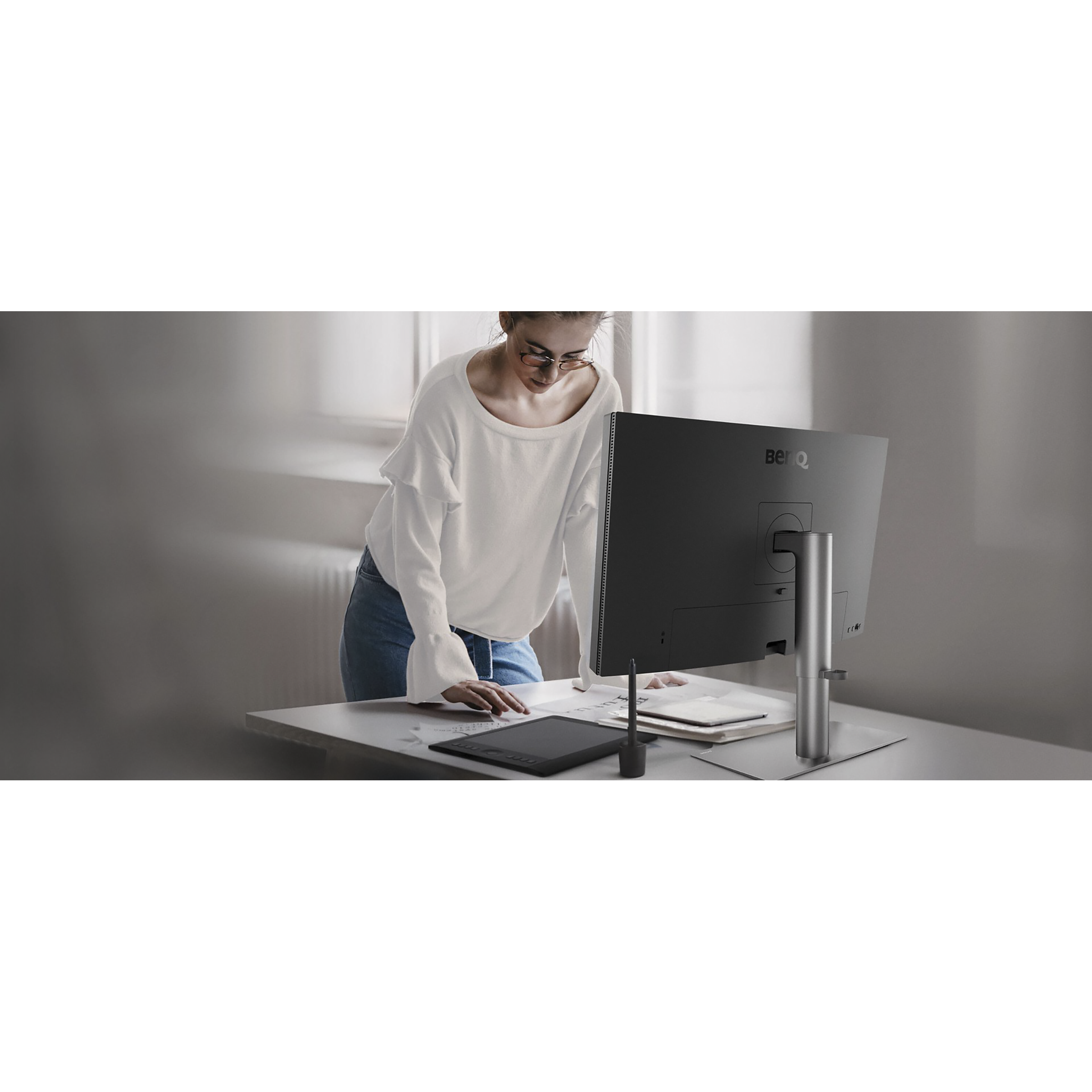 BenQ DesignVue 68.58 cm (27 inch) QHD IPS Panel LED Anti-Glare Height Adjustable Monitor with Attentive Color Modes_17