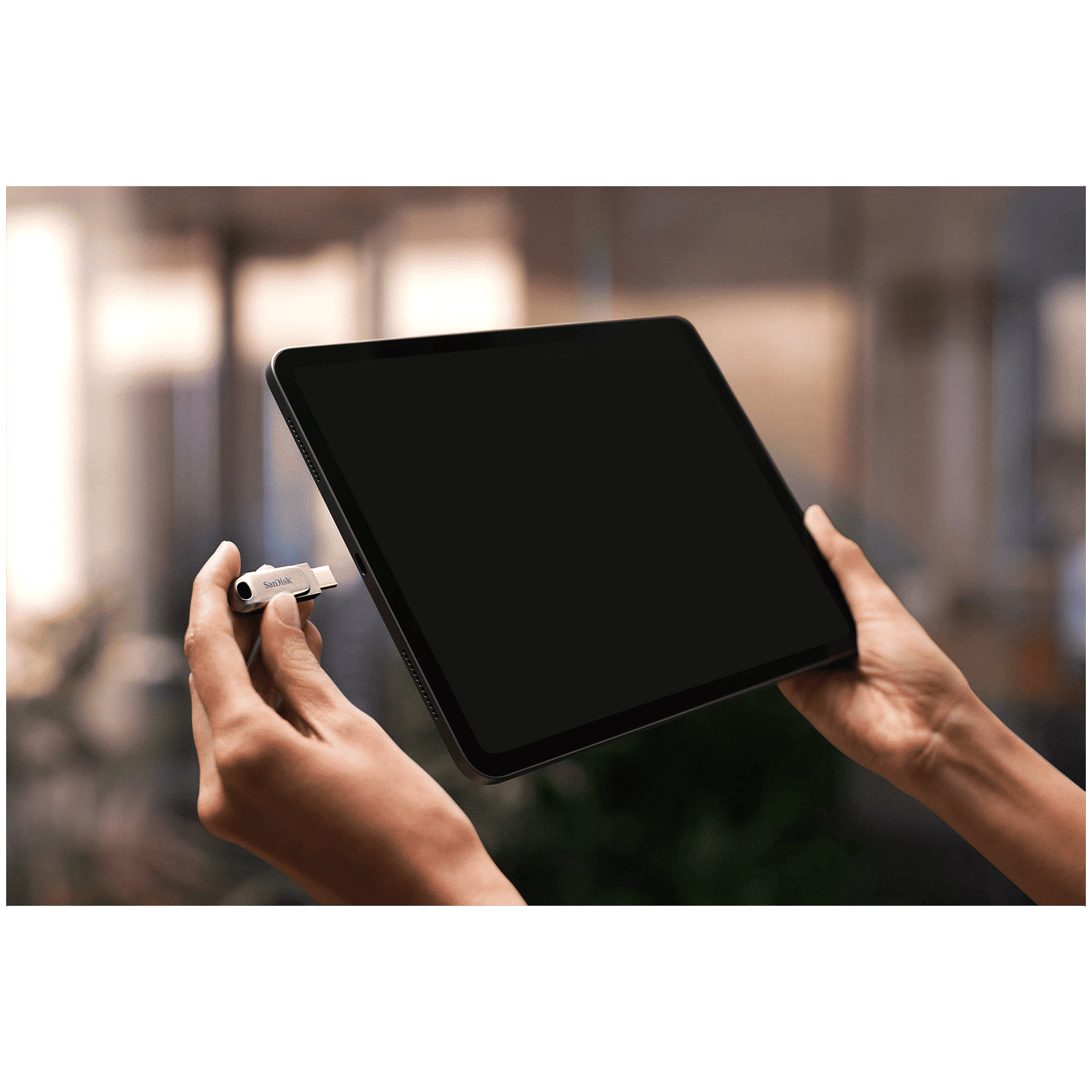 SanDisk Ultra Dual Drive Luxe 64GB USB Type A (3.2), USB Type C (3.2) OTG Pen Drive (Swivel Design to Protect Connectors, Silver) SanDisk Ultra Dual Drive Luxe 64GB USB Type A (3.2), USB Type C (3.2) OTG Pen Drive (Swivel Design to Protect Connectors, Silver)_4