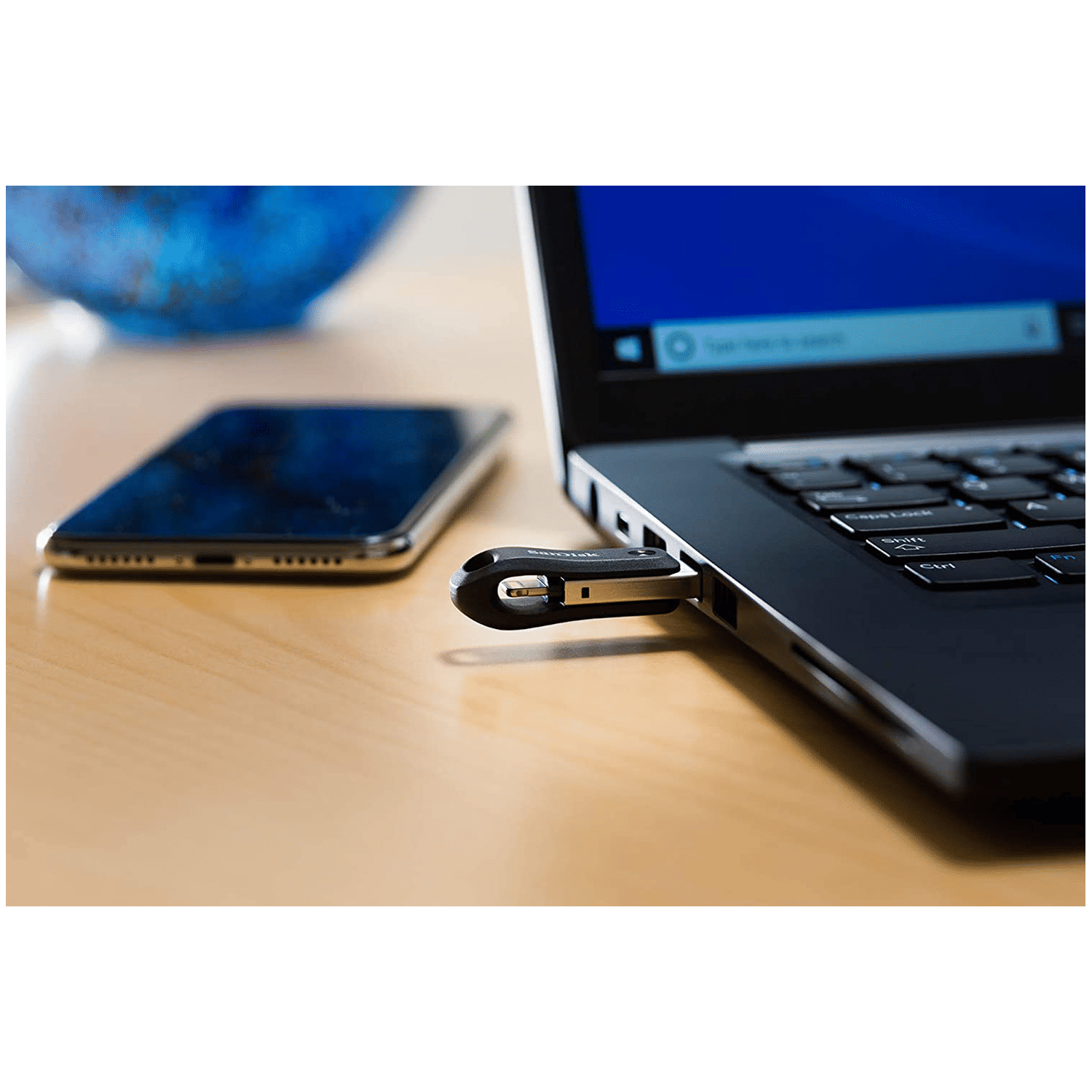 SanDisk iXpand 64GB USB Type A (3.0) Pen Drive (Dual-Purpose Swivel with Keyring Hole, Black)_9