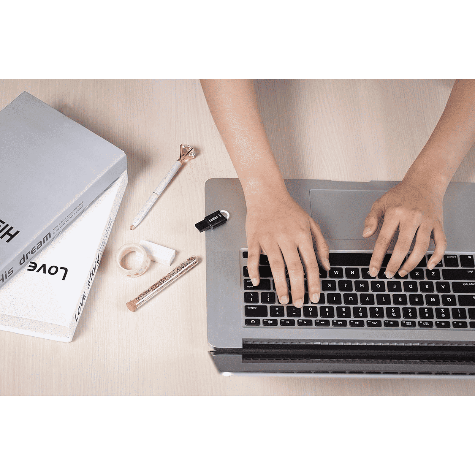 Lexar JumpDrive V40 16GB USB 2.0 Pen Drive (Up to 17 Mbps Write Speed, LJDV40-16GAB, Black) Lexar JumpDrive V40 16GB USB 2.0 Pen Drive (Up to 17 Mbps Write Speed, LJDV40-16GAB, Black)_5