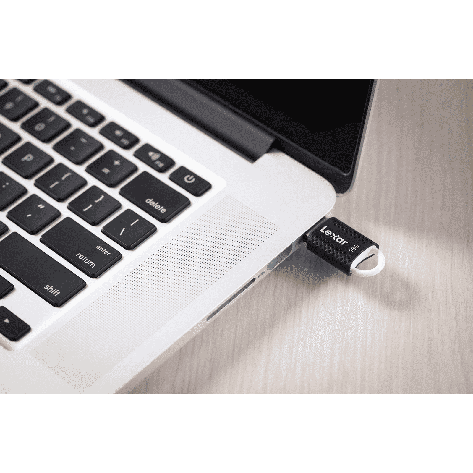 Lexar JumpDrive V40 16GB USB 2.0 Pen Drive (Up to 17 Mbps Write Speed, LJDV40-16GAB, Black) Lexar JumpDrive V40 16GB USB 2.0 Pen Drive (Up to 17 Mbps Write Speed, LJDV40-16GAB, Black)_8