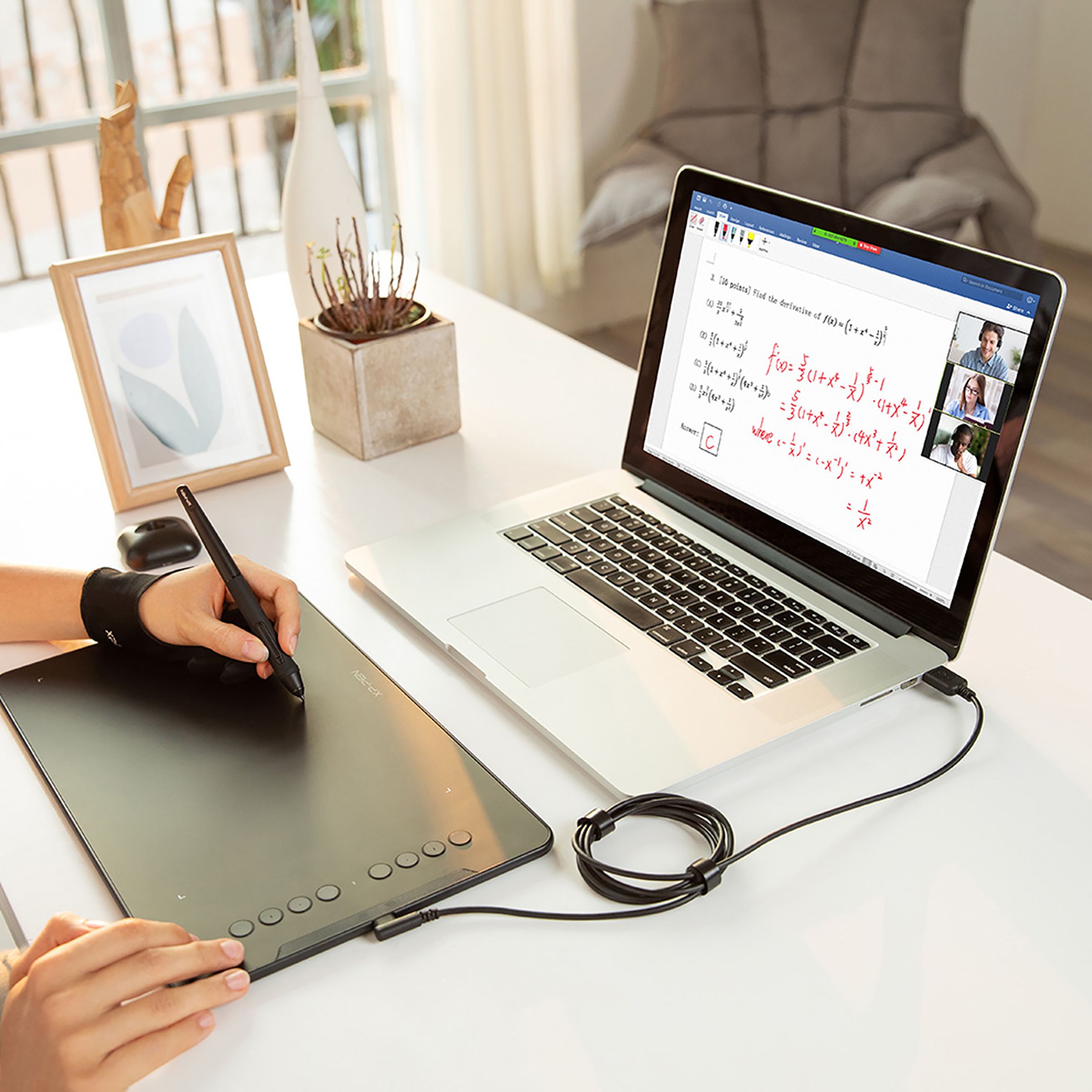 XP pen Deco 01 V2 29.94cm (11.79 Inches) e-Writer Digital Pad (8 Customizable Shortcut Keys, Black)_9