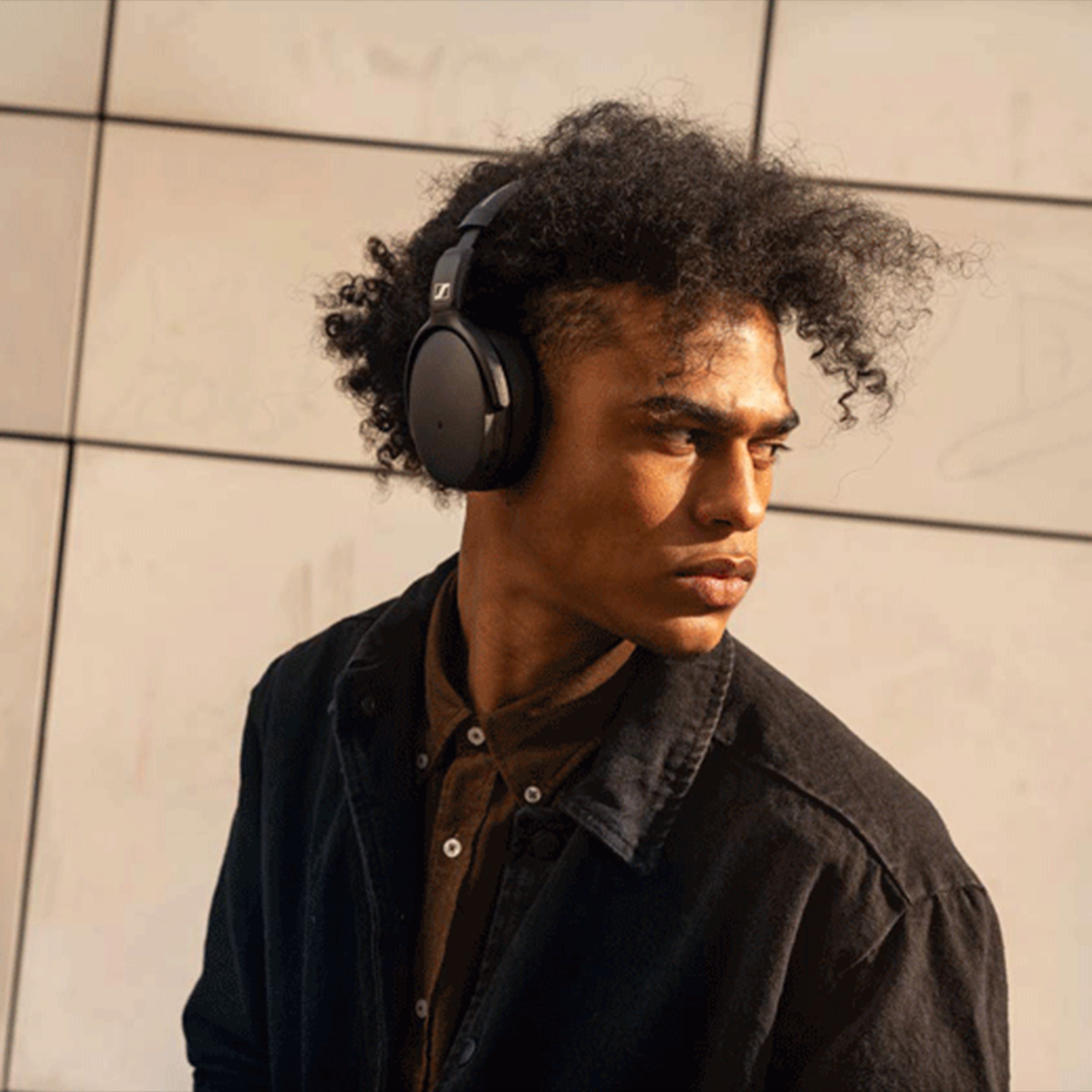 SENNHEISER HD 350BT 508384 Bluetooth Headphone with Mic (Upto 30 Hours Playback, Over Ear, Black)_5