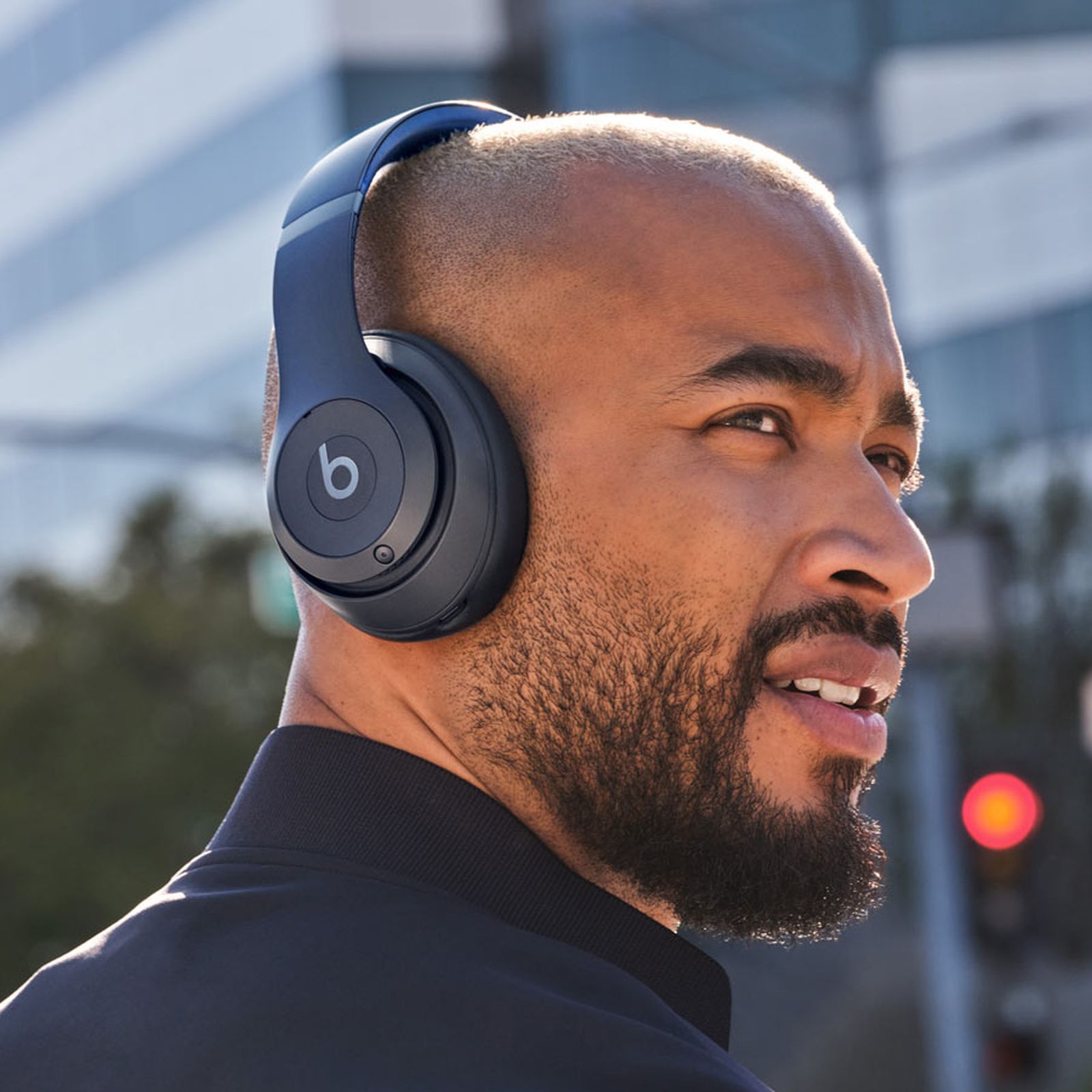 beats Studio Pro Bluetooth Headphone with Mic (Siri Voice Assistant, Over Ear, Navy) beats Studio Pro Bluetooth Headphone with Mic (Siri Voice Assistant, Over Ear, Navy)_8