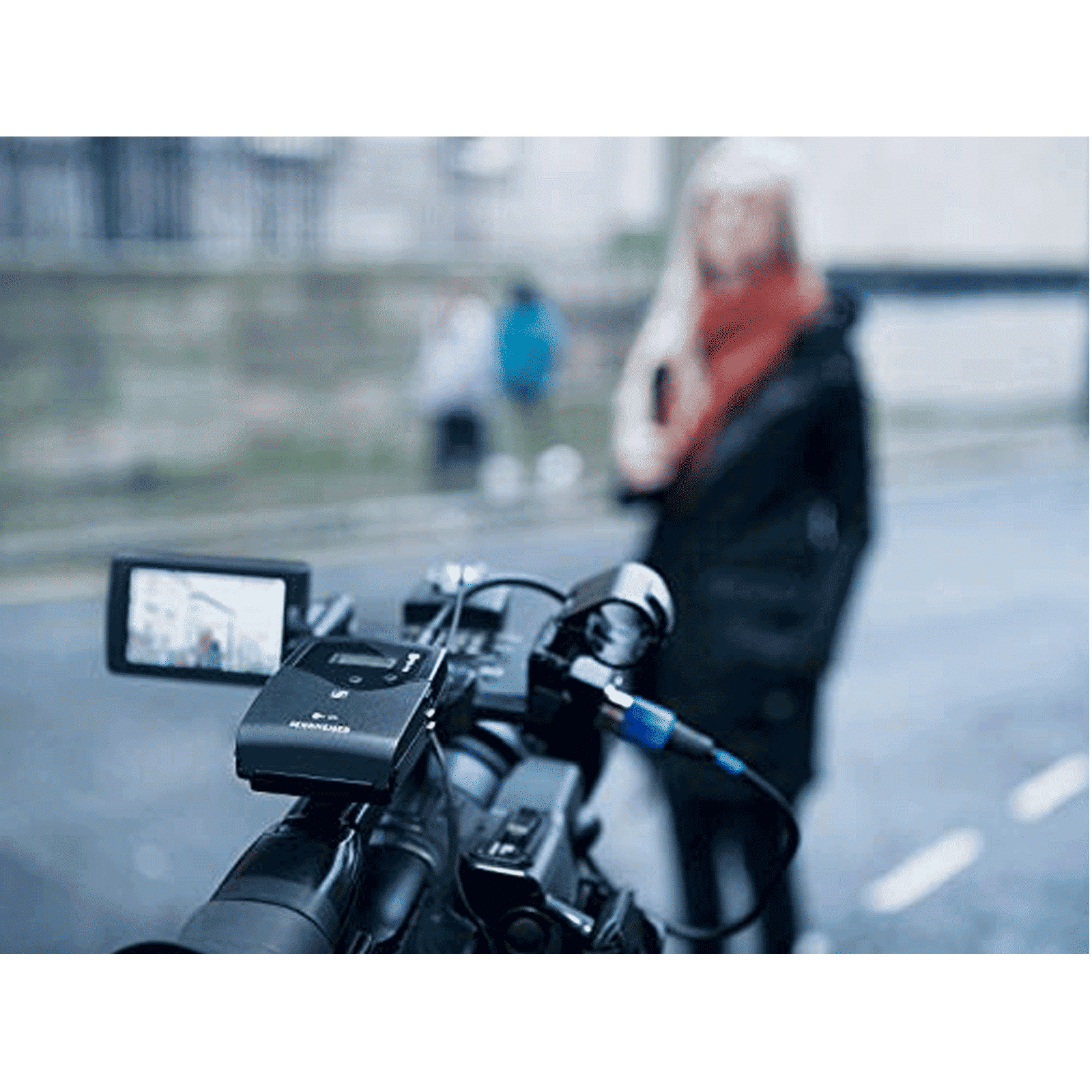 SENNHEISER EW 112P G4-A 3.5 Jack Wireless Microphone with Clip on Mic (Black)_7