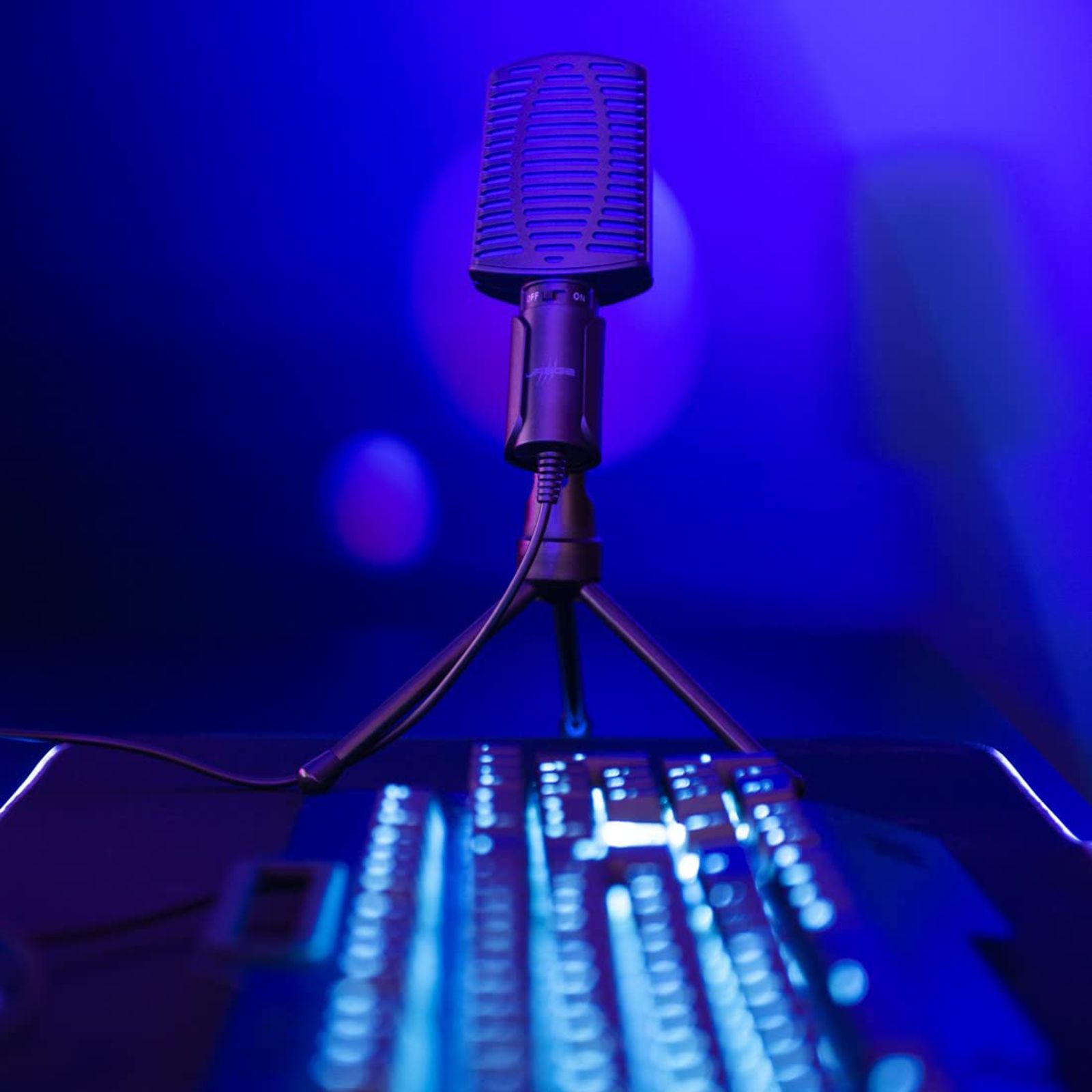 hama Stream 100 USB Wired Microphone with Distortion Free Audio (Black)_4