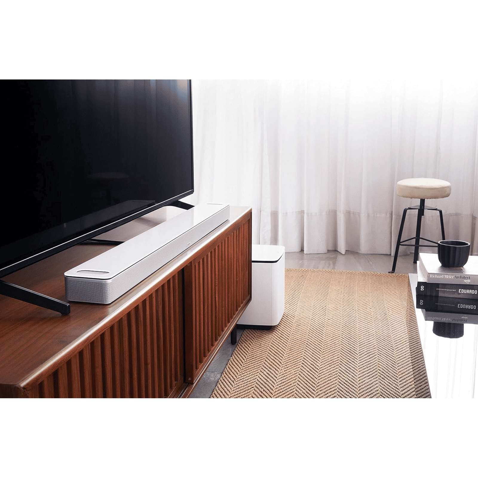 BOSE Smart 900 Bluetooth Soundbar with Remote (Dolby Atmos, 2.1 Channel, Arctic White) BOSE Smart 900 Bluetooth Soundbar with Remote (Dolby Atmos, 2.1 Channel, Arctic White)_9