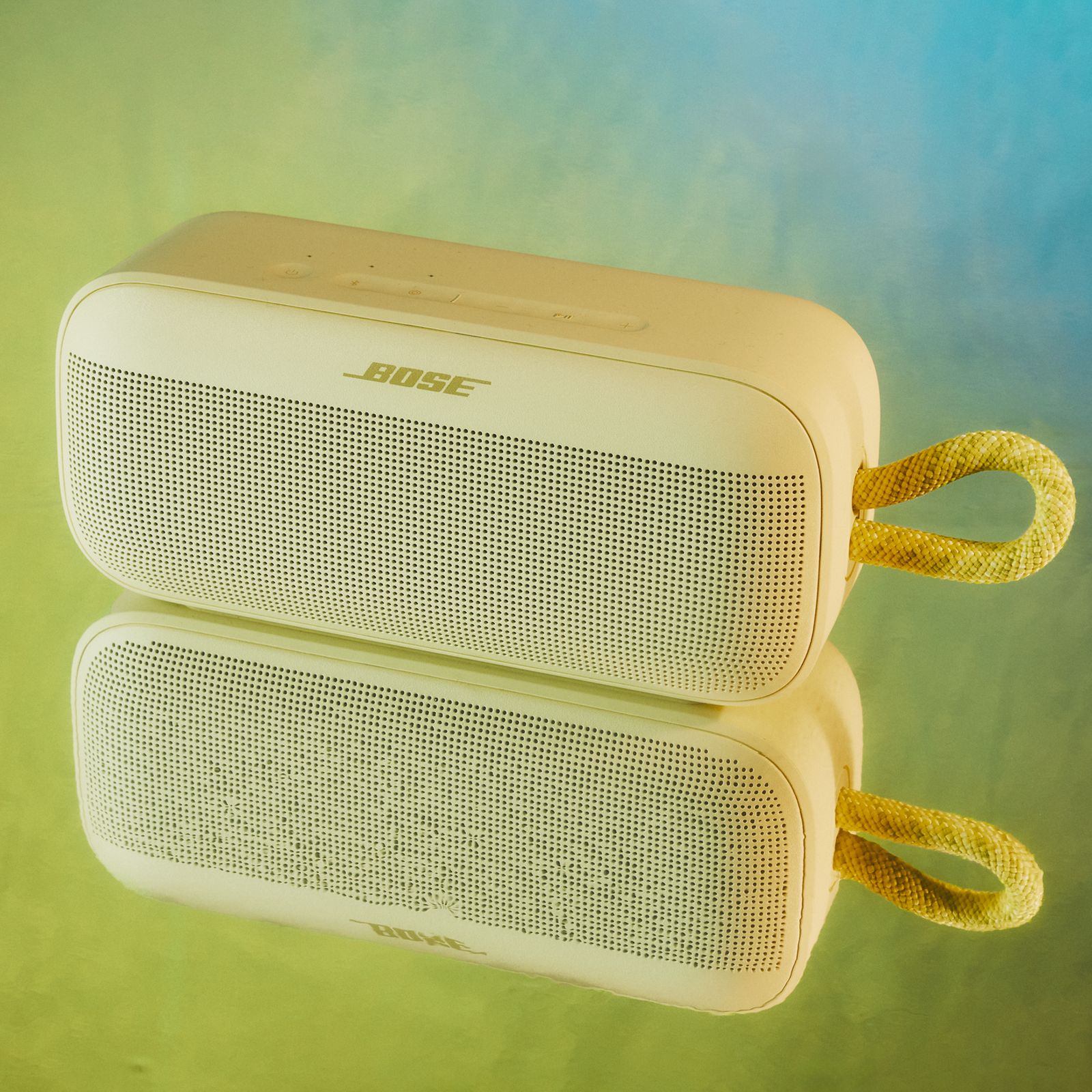 Bose SoundLink Plus 5.25W Portable Bluetooth Speaker (IP67 Water Resistant, 20 Hours Playback Time, Mono Speaker, Citrus Yellow)_9