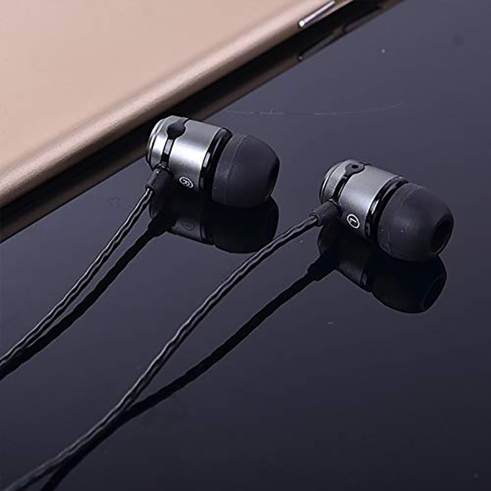 SoundMAGIC E50C Wired Earphone with Mic (3.5mm Connector, In Ear, Silver)_7