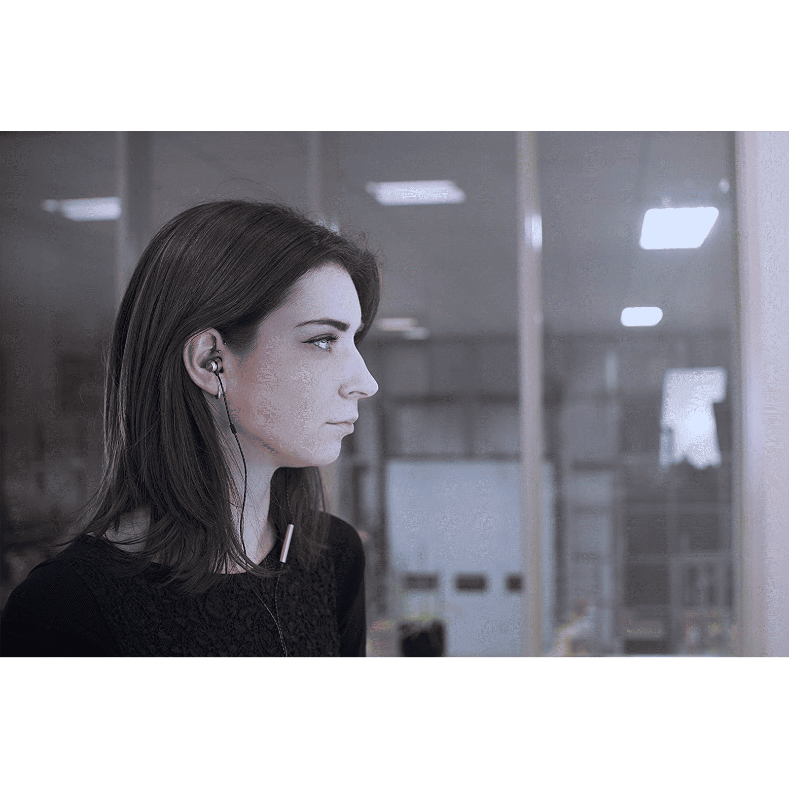 SoundMAGIC E50C Wired Earphones with Mic (In-Ear, Blue) SoundMAGIC E50C Wired Earphones with Mic (In-Ear, Blue)_8