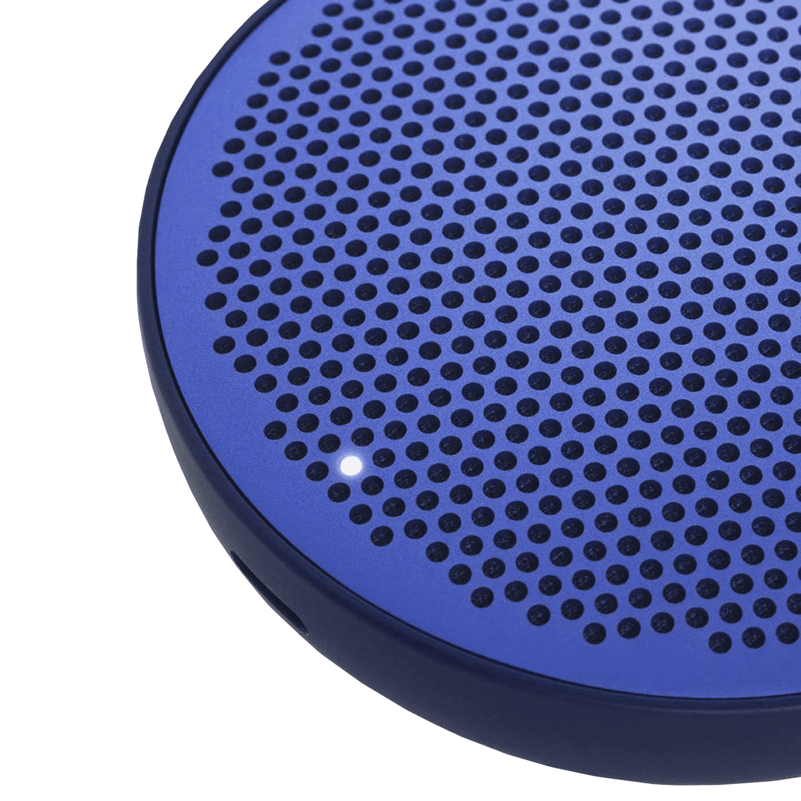 Bang & Olufsen Beoplay P2 8W Portable Bluetooth Speaker (10 Hours Playtime, Royal Blue)_7