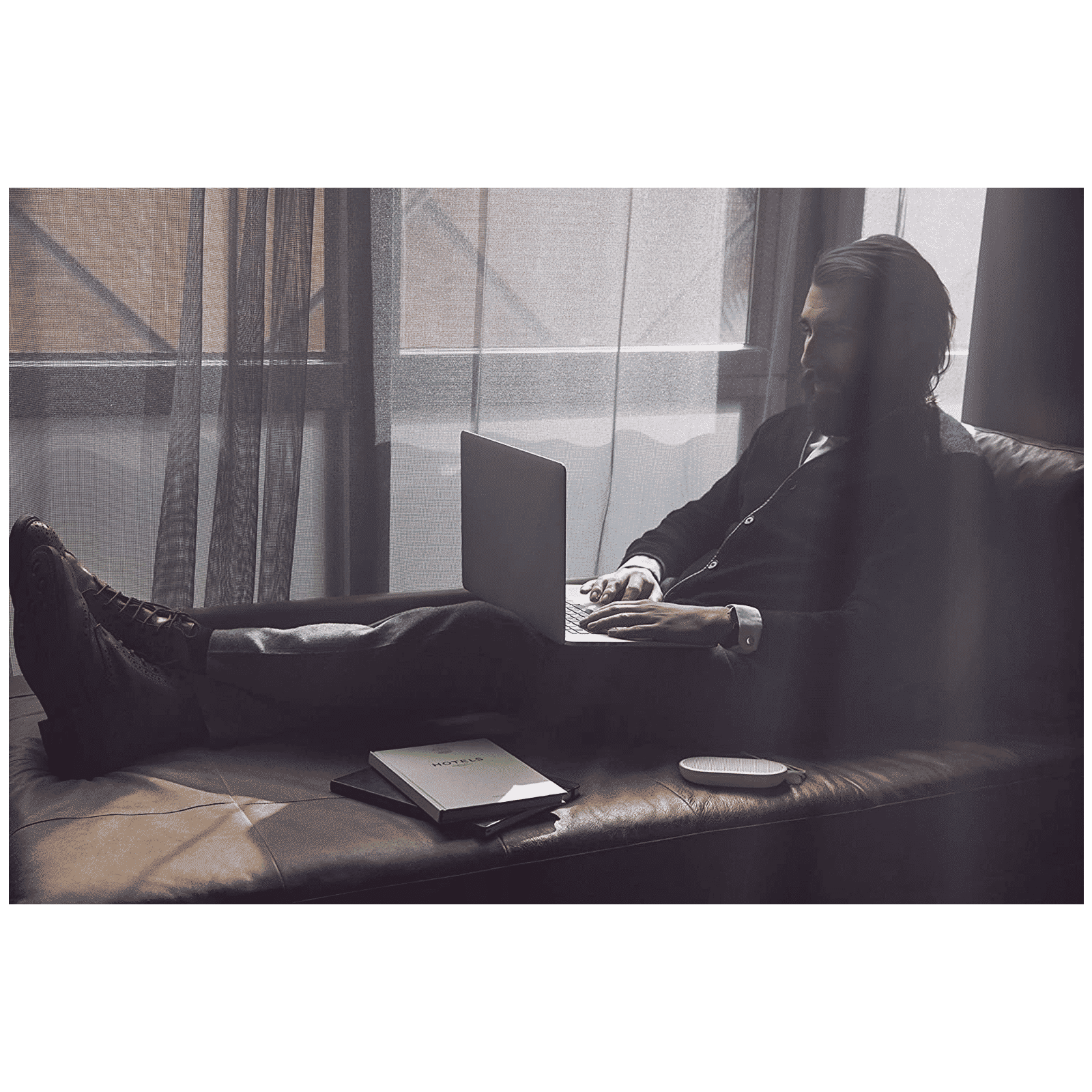 Bang & Olufsen Beoplay P2 8W Portable Bluetooth Speaker (10 Hours Playtime, Sandstone)_12