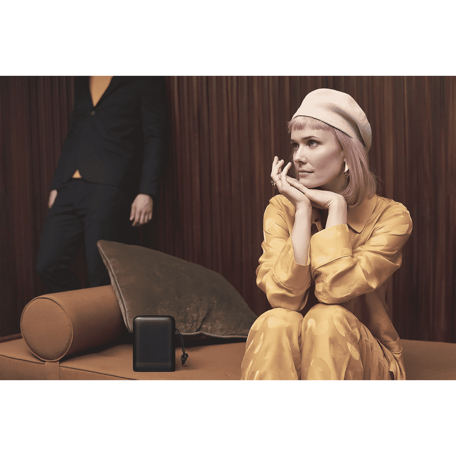 Bang & Olufsen Beoplay P6 with Google & Siri Compatible Smart Speaker (Signature Sound, Black)_11