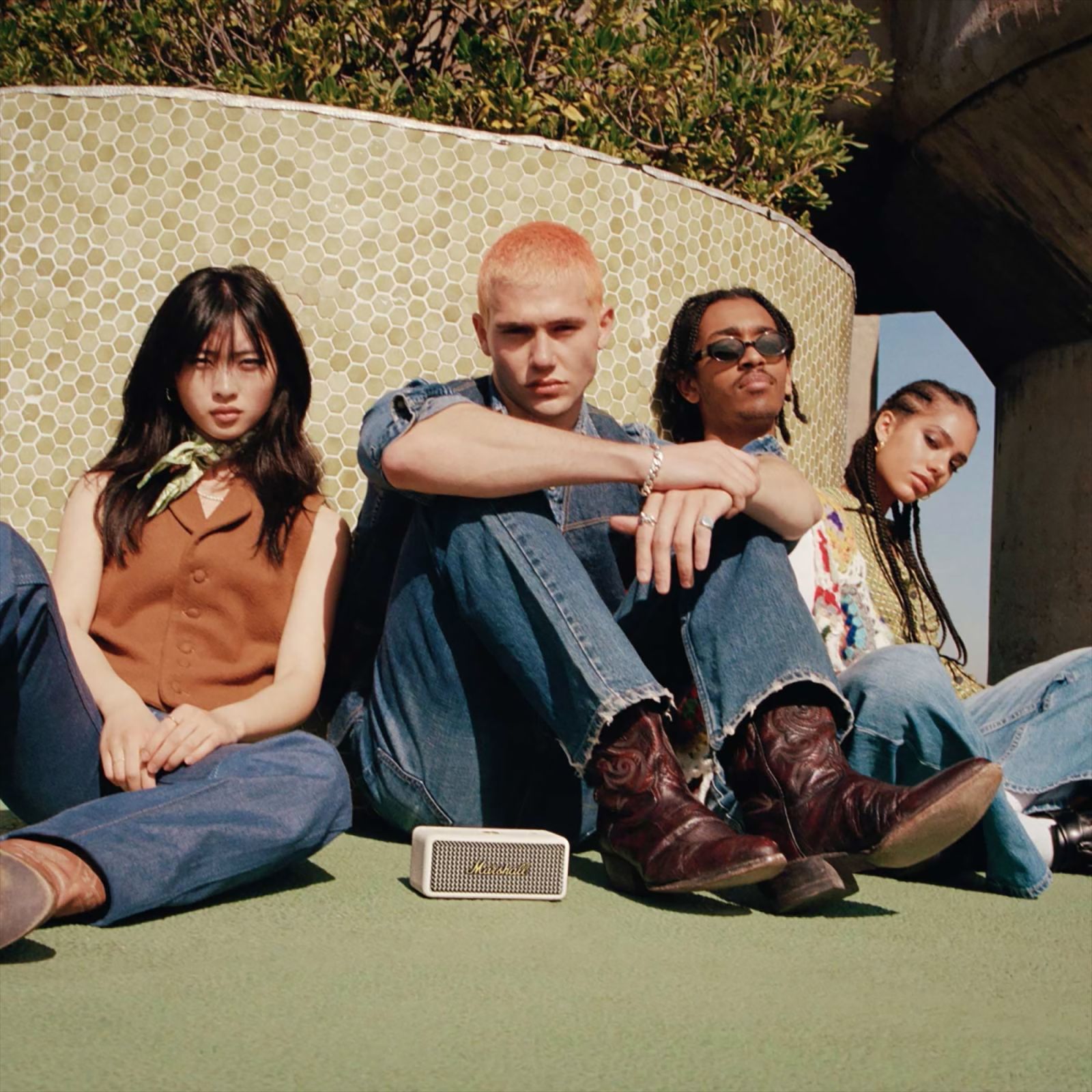 Marshall Emberton II 20W Portable Bluetooth Speaker (IP67 Water Resistant, IP67 Dust Resistant, Stereo Channel, Brass Cream)_15