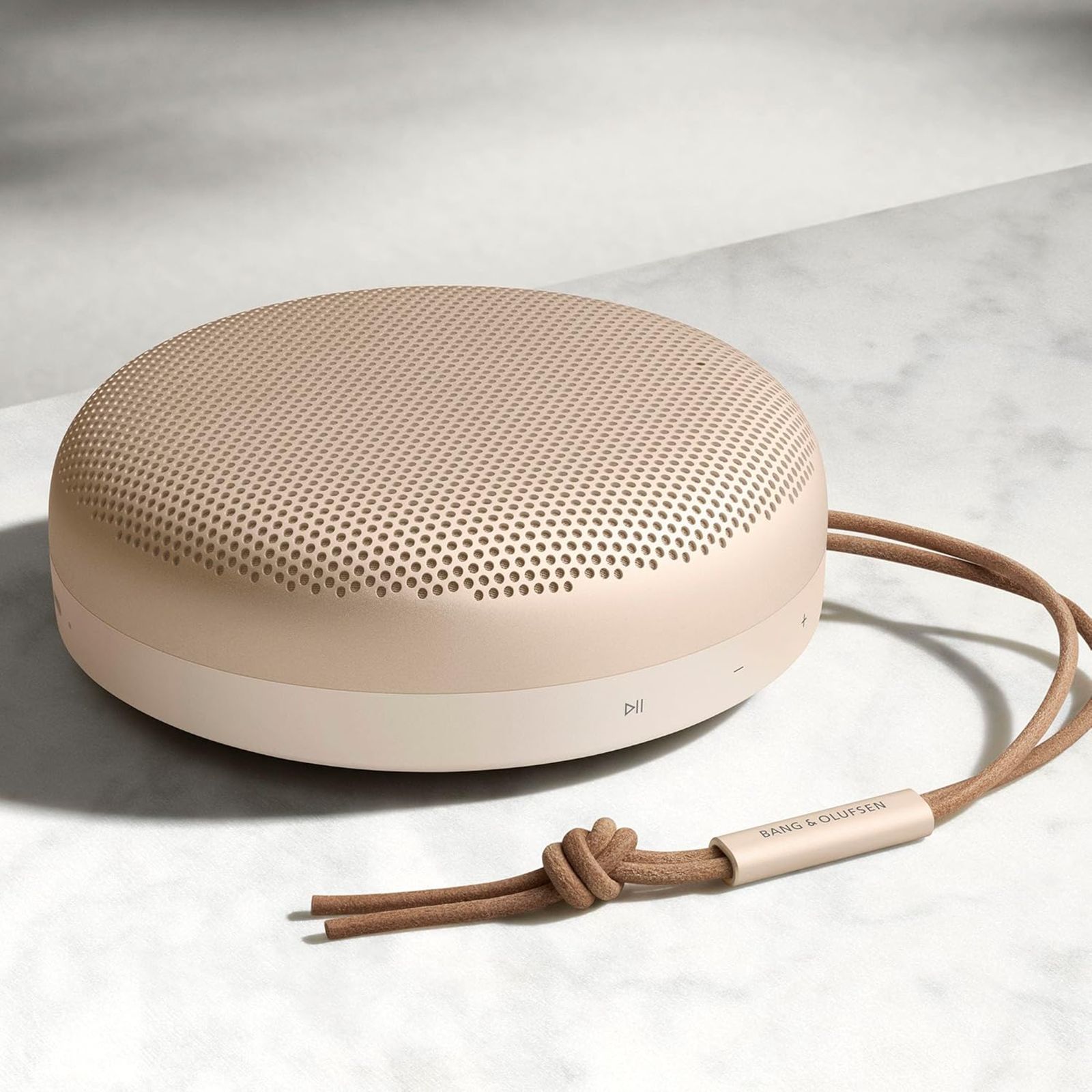 Bang & Olufsen Beosound A1 60W Portable Bluetooth Speaker (IP67 Waterproof, Built-in Alexa, Gold Tone)_13