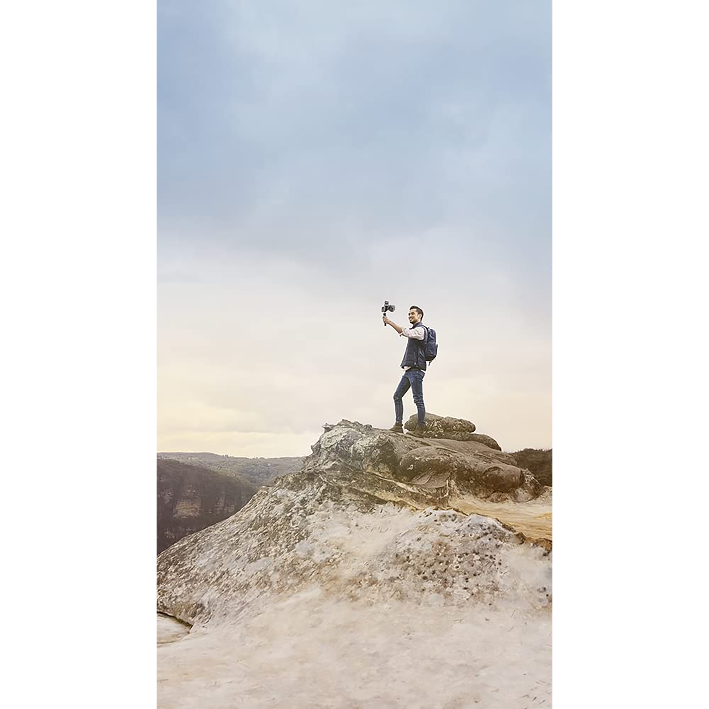 RODE VLOGVMML Vlogger Kit for Mobile with Mic (Directional Sound Pickup, Black) RODE VLOGVMML Vlogger Kit for Mobile with Mic (Directional Sound Pickup, Black)_11