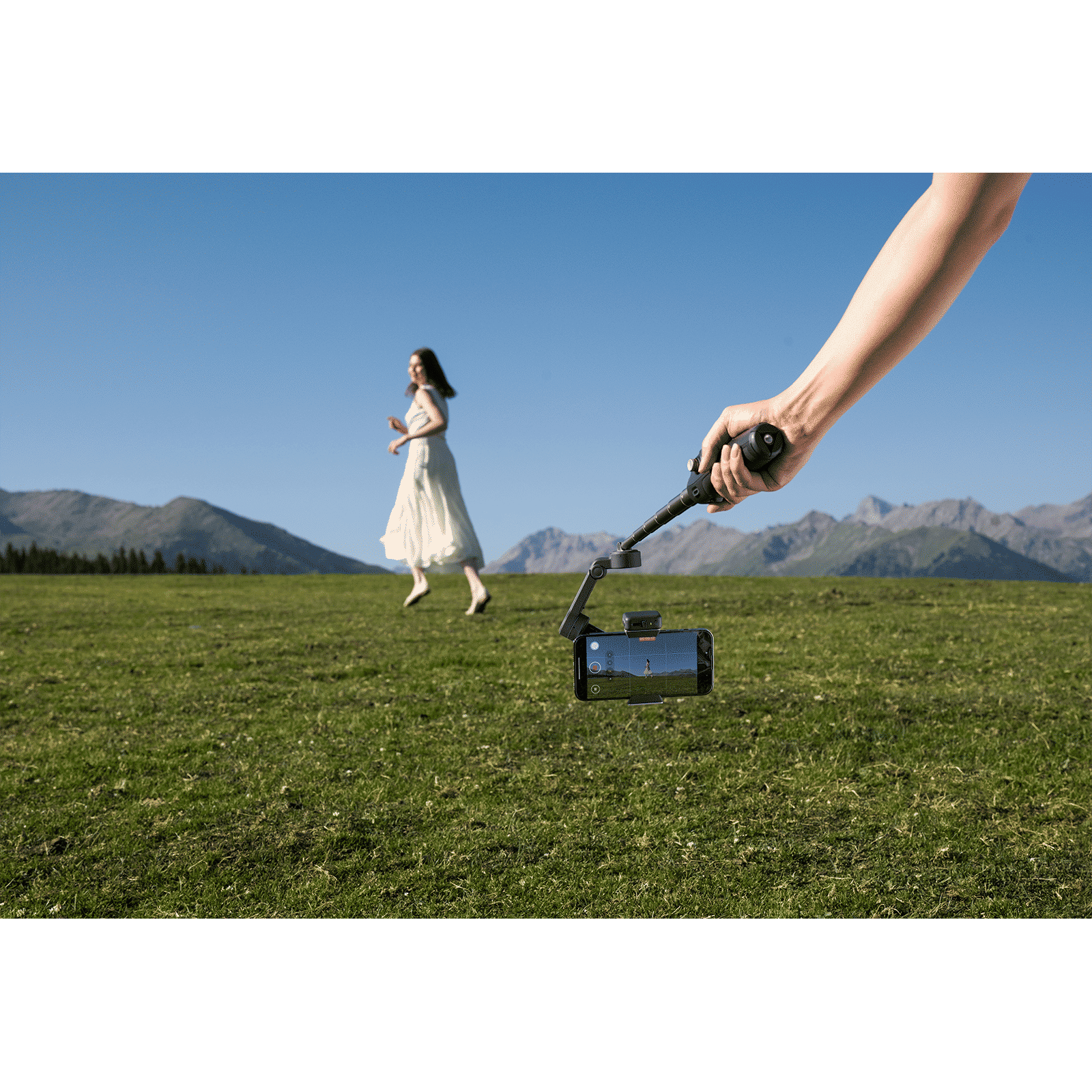 DJI OSMO 8 3-Axis Gimble for Mobile (Active Track 7.0, Black) DJI OSMO 8 3-Axis Gimble for Mobile (Active Track 7.0, Black)_17