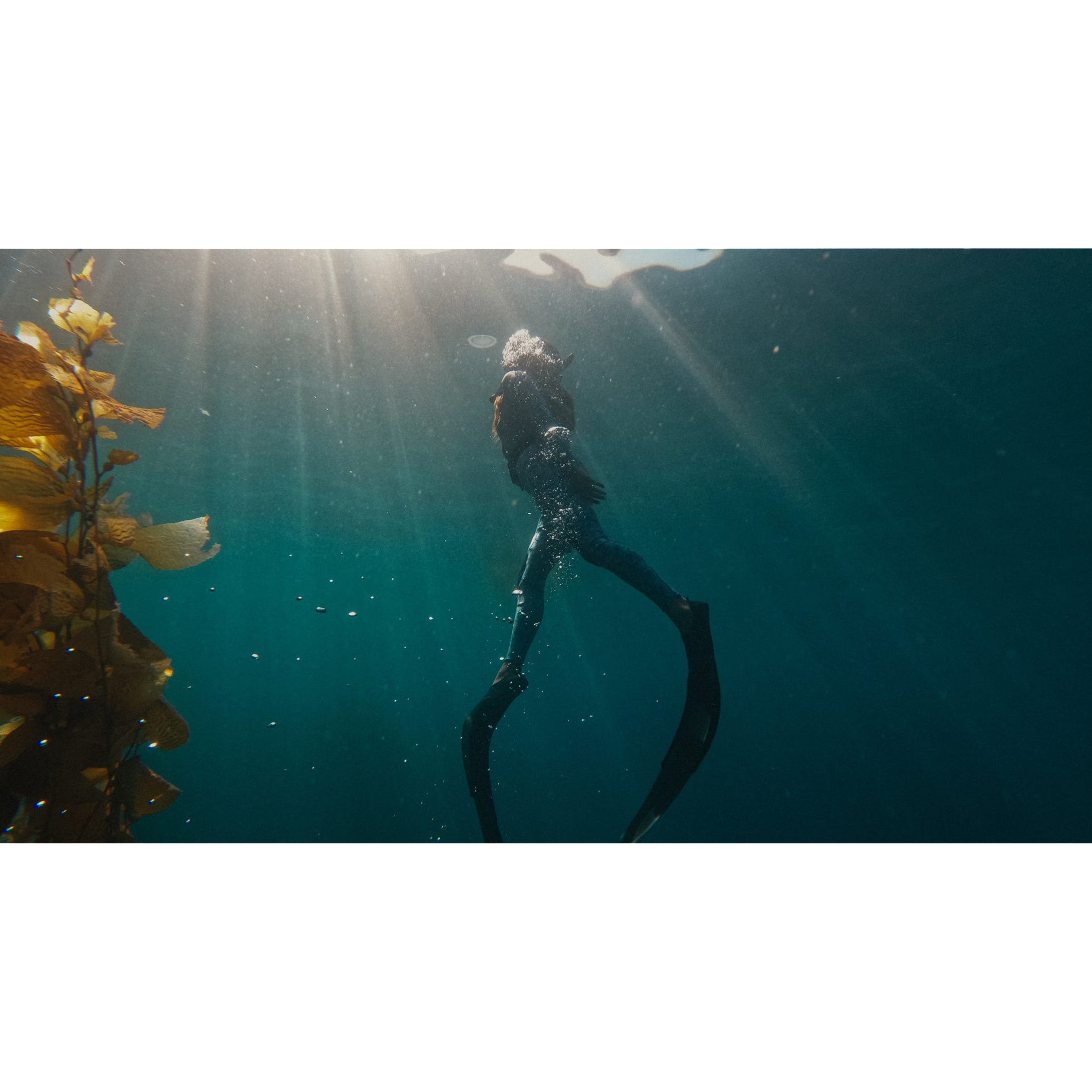 GoPro Hero11 5.3K and 27MP 240 FPS Waterproof Action Camera with Dual LCD Screens (Black)_7