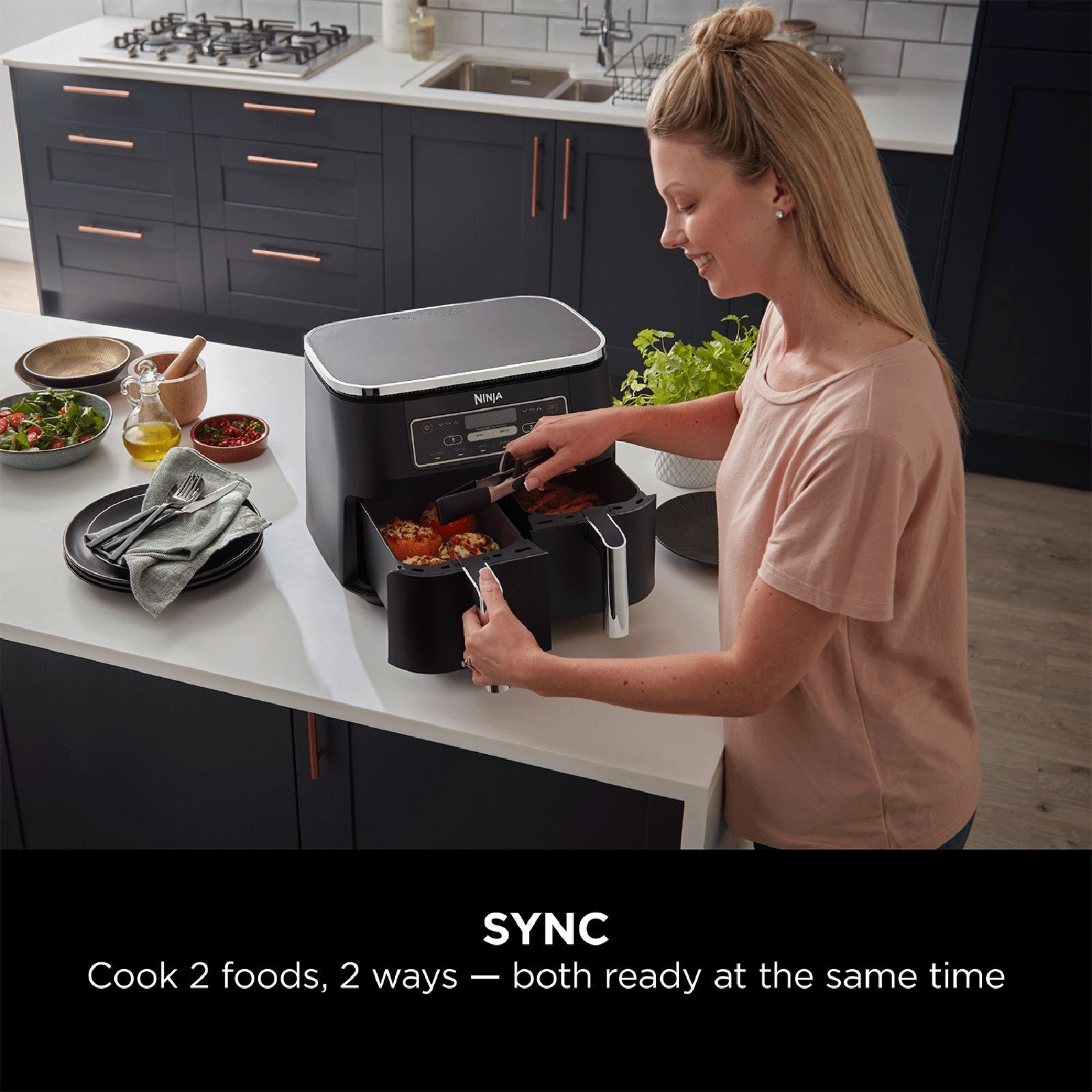 Ninja Foodi DualZone 7.6L 2470 Watt Digital Air Fryer with Max Crisp Technology (Black)_5