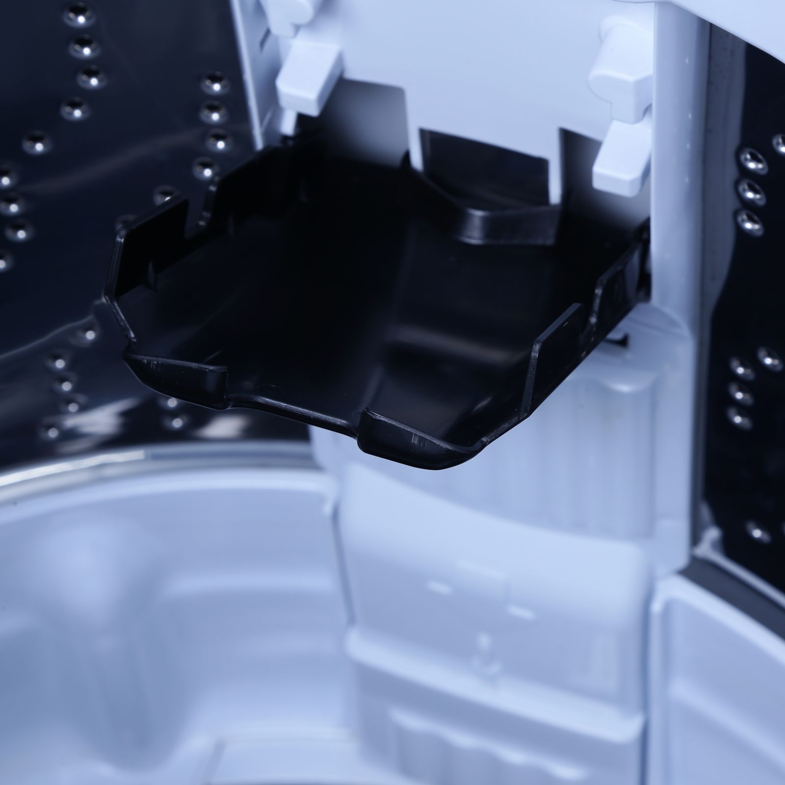 Croma 8 kg 5 Star Fully Automatic Top Load Washing Machine ( In-built Heater, Pure Black) Croma 8 kg 5 Star Fully Automatic Top Load Washing Machine ( In-built Heater, Pure Black)_7