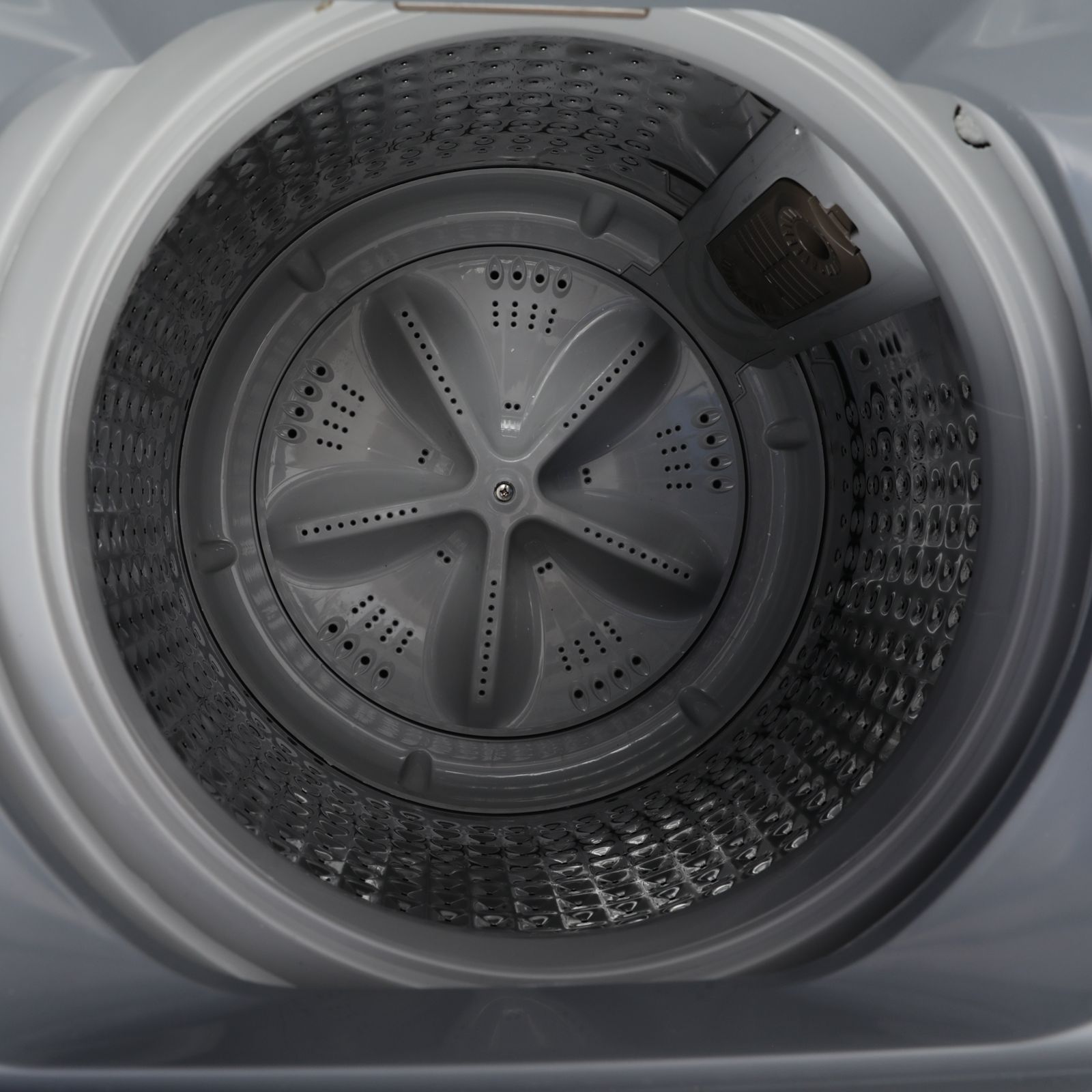 White Westinghouse 8 kg 5 Star Fully Automatic Top Load Washing Machine (HDT8000S, Water Reserve Technology, Grey)_8