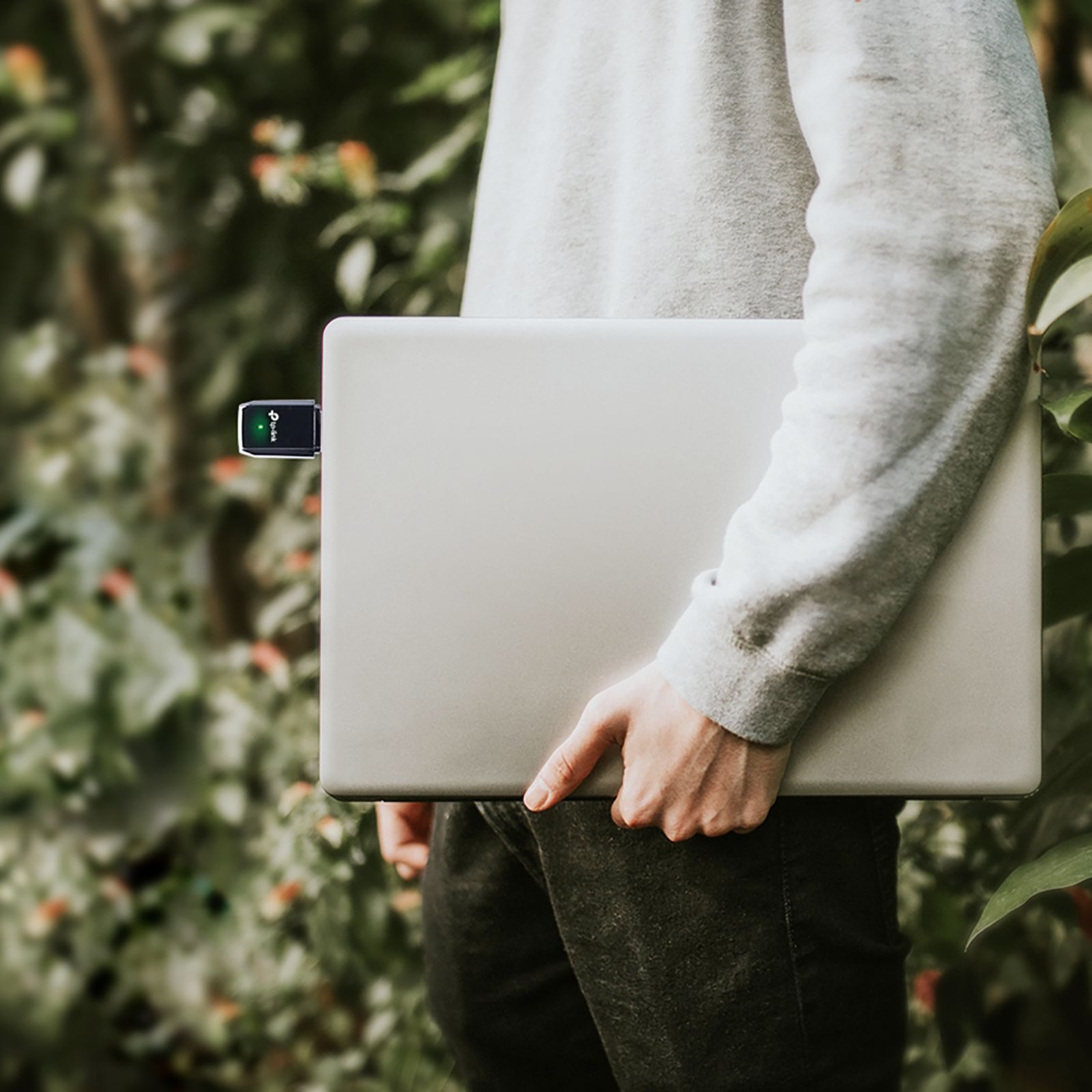 Tp-Link Archer T3U Dual Band Network Adapter (1 Antenna, MU-MIMO, Miniature Design, Black) Tp-Link Archer T3U Dual Band Network Adapter (1 Antenna, MU-MIMO, Miniature Design, Black)_6