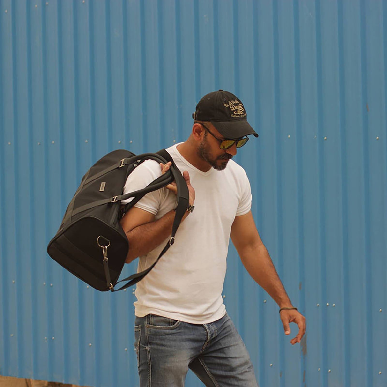 Carriall Astute Matte Finish Fabric Duffle Bag (Detachable Shoulder Strap, CADBASS01, Black)_8