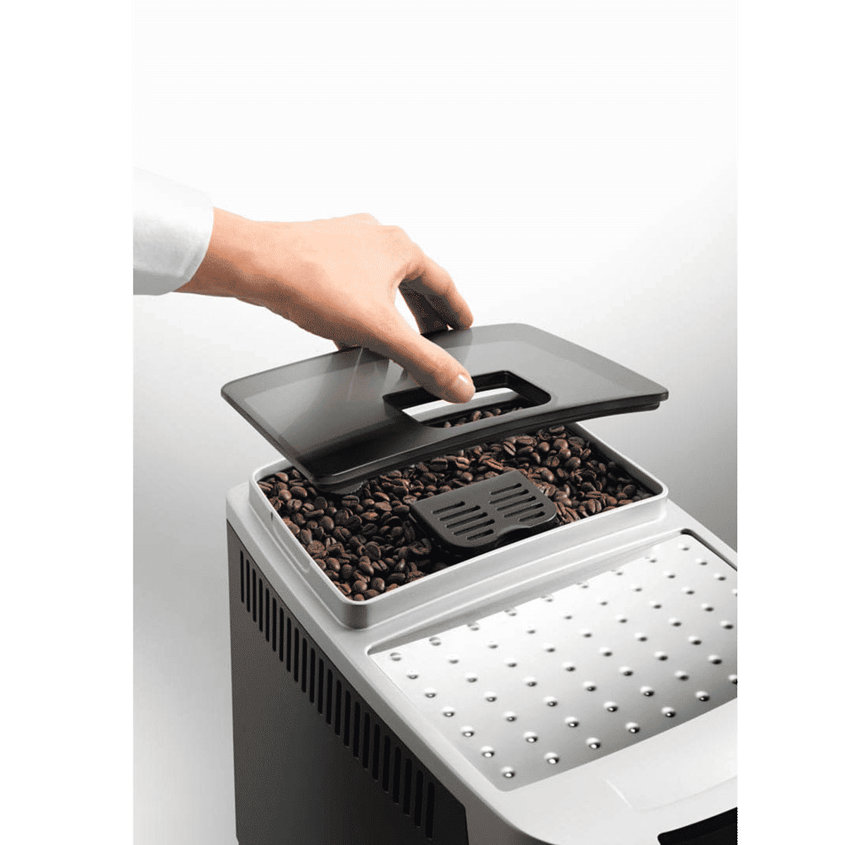 De'Longhi Magnifica S 1450 Watt 2 Cups Automatic Cappuccino & Espresso Coffee Maker with Thermoblock Technology (Silver/Black)_6