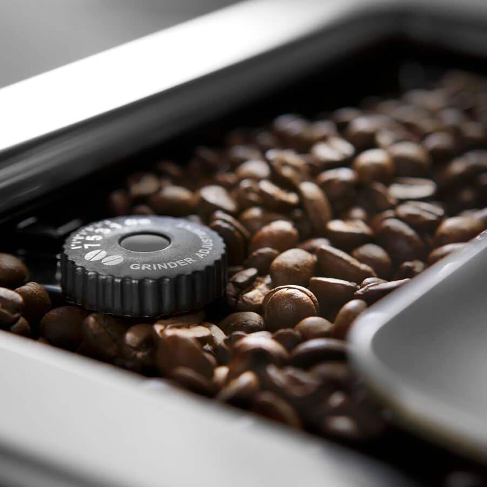 De'Longhi PrimaDonna Elite Experience 1450 Watt 2 Cups Automatic Cappuccino & Espresso Coffee Maker with Optimal Temperature Control (Metal Silver)_12