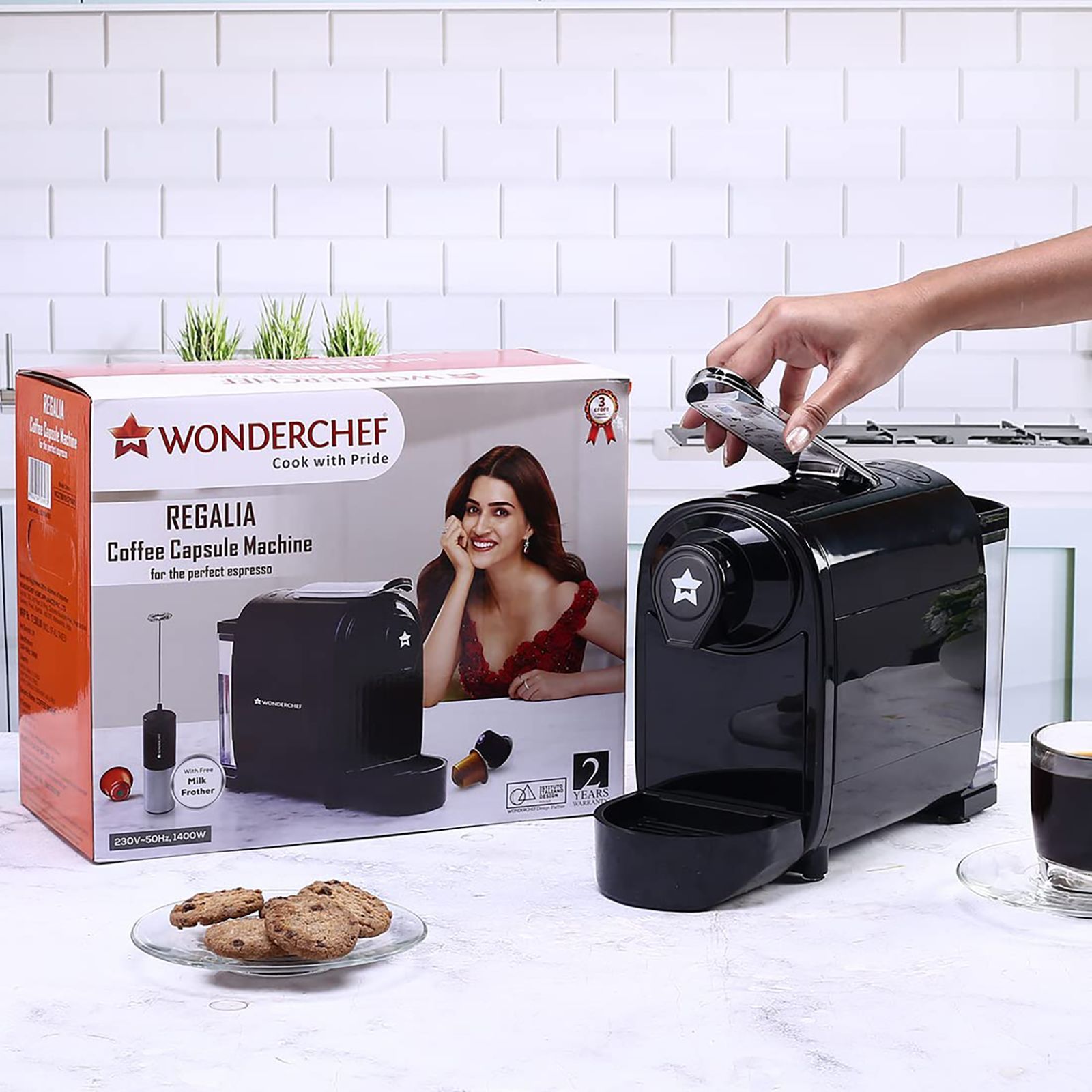 WONDERCHEF Regalia Capsule 1400 Watt Automatic Ristretto, Espresso, Lungo, Cappuccino, Latte & Americano Coffee Maker with Removable Drip Tray (Black)_13