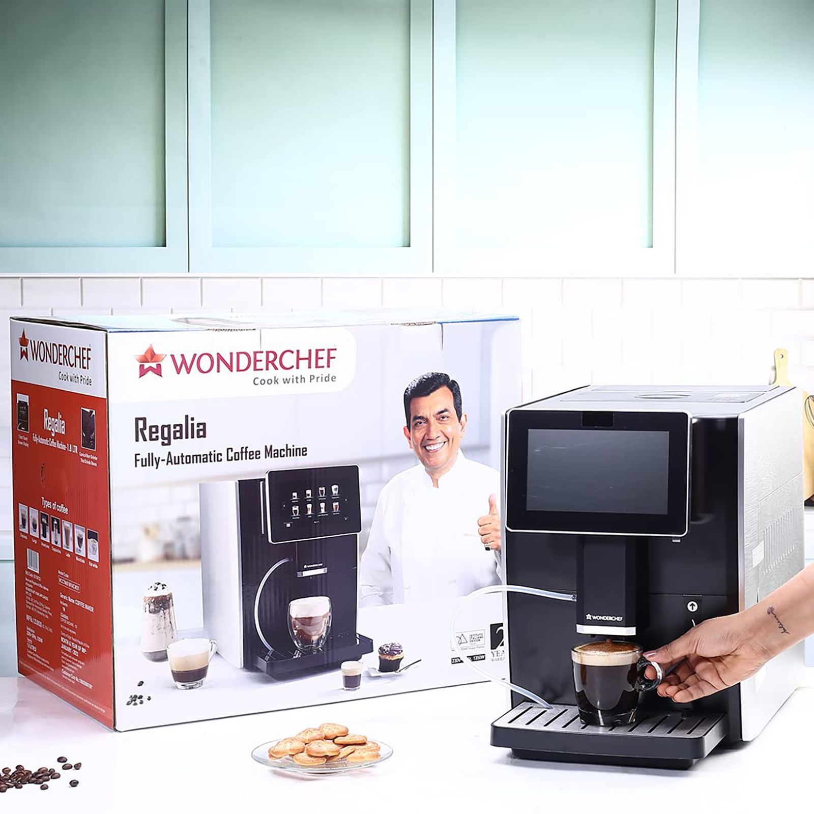 WONDERCHEF Regalia 600 Watt 6 Cups Automatic Espresso, Cappuccino, Flat White, Americano, Long Black, Lungo, Latte Macchiato & Macchiato Coffee Maker with Thermoblock Technology (Black) WONDERCHEF Regalia 600 Watt 6 Cups Automatic Espresso, Cappuccino, Flat White, Americano, Long Black, Lungo, Latte Macchiato & Macchiato Coffee Maker with Thermoblock Technology (Black)_10