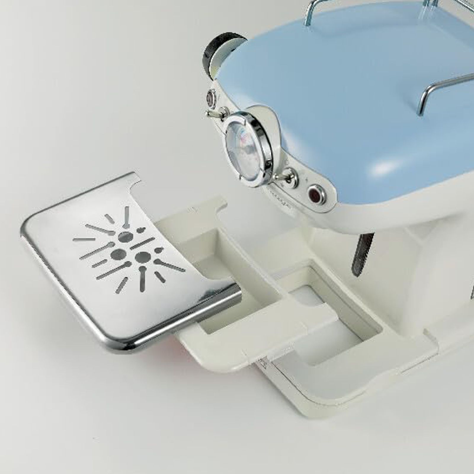 Ariete Vintage 900 Watt Automatic Espresso Coffee Maker with Removable Stainless Steel Drip Tray (Blue)_3