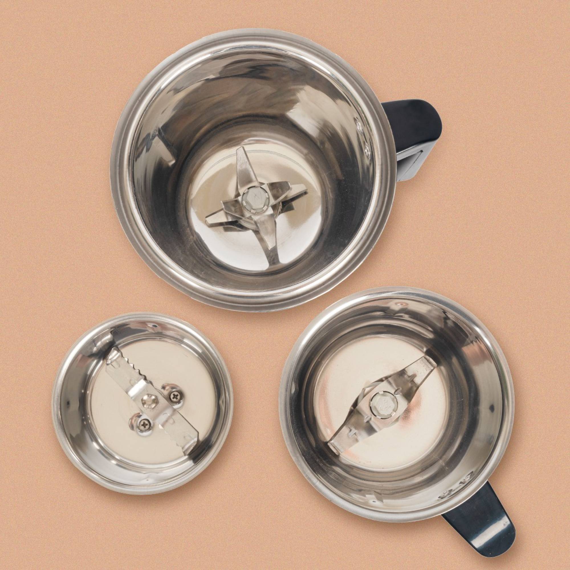 BAJAJ GX 3701 750 Watt 3 Jars Mixer Grinder (18000 RPM, Nutri Pro Feature, Black) BAJAJ GX 3701 750 Watt 3 Jars Mixer Grinder (18000 RPM, Nutri Pro Feature, Black)_15