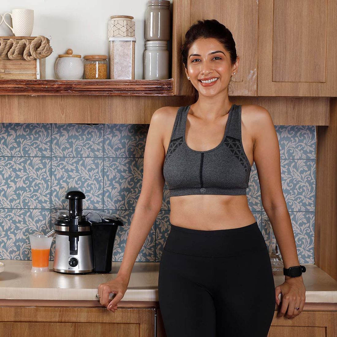 WONDERCHEF Prato 250 Watt 1 Jar Compact Juicer (Advance Copper Motor, Black/Silver)_14