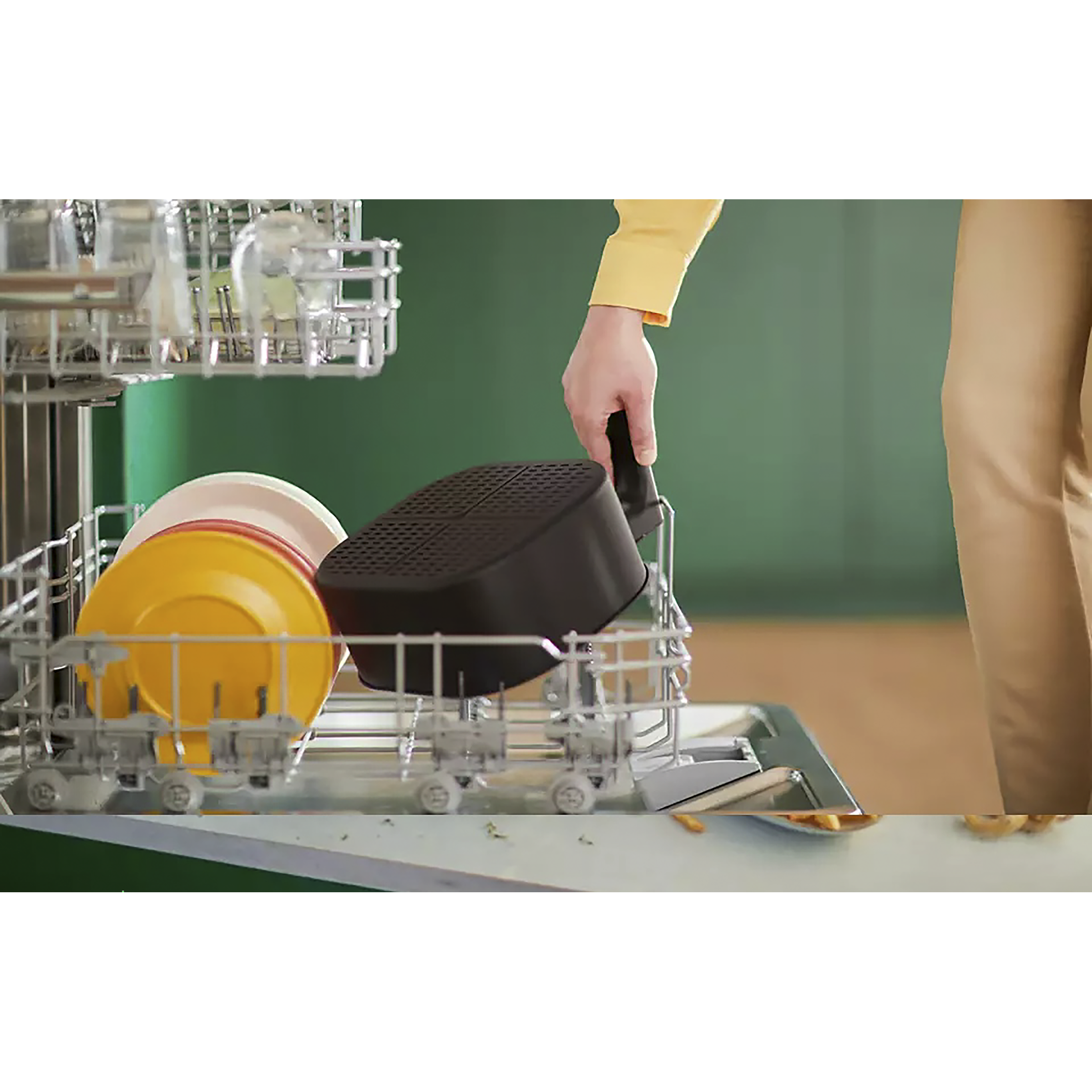 PHILIPS 6.2L 2000 Watt Digital Air Fryer with Rapid Air Technology (Black)_8