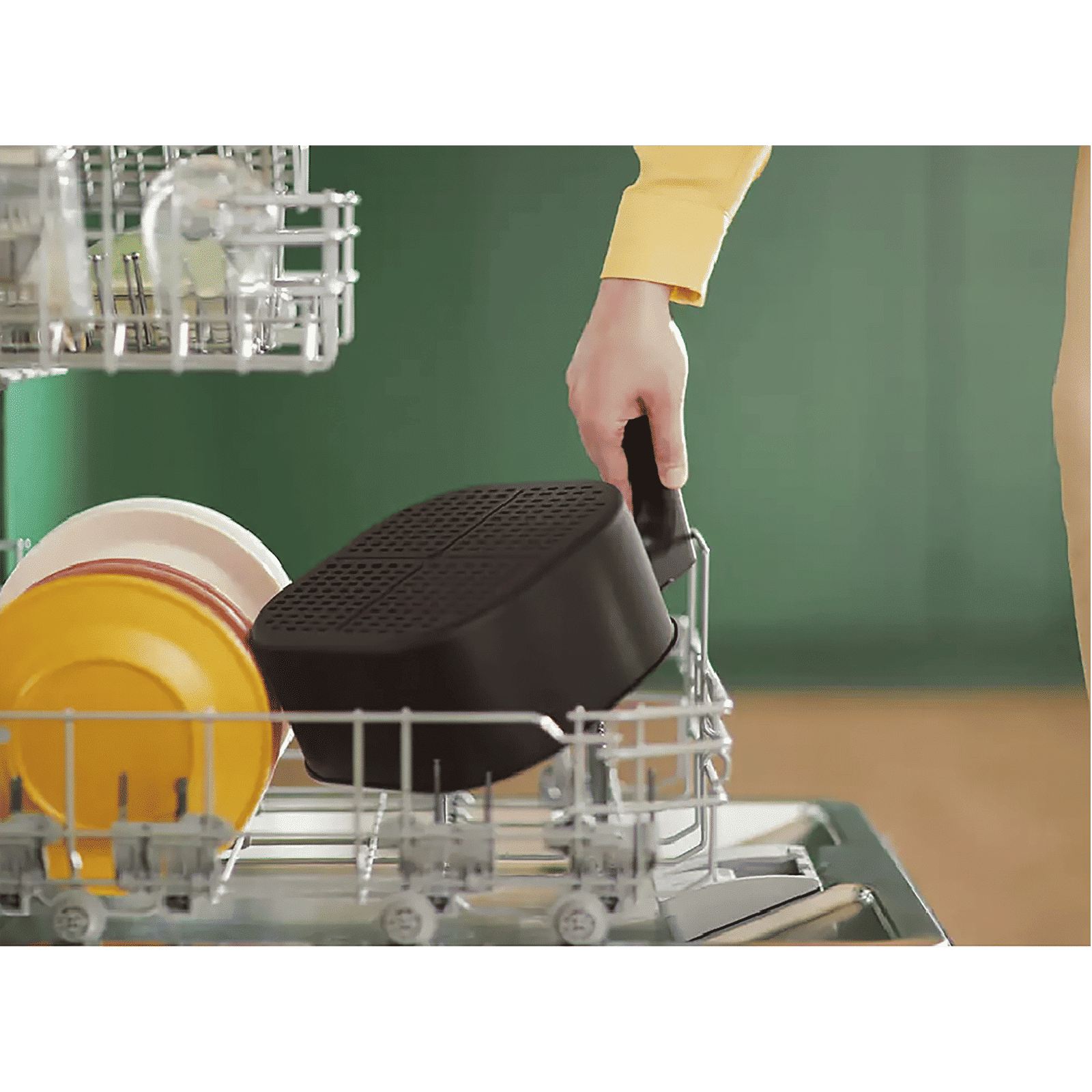 PHILIPS Spectre 4.1L 1400 Watt Air Fryer with Rapid Air Technology (Black)_14